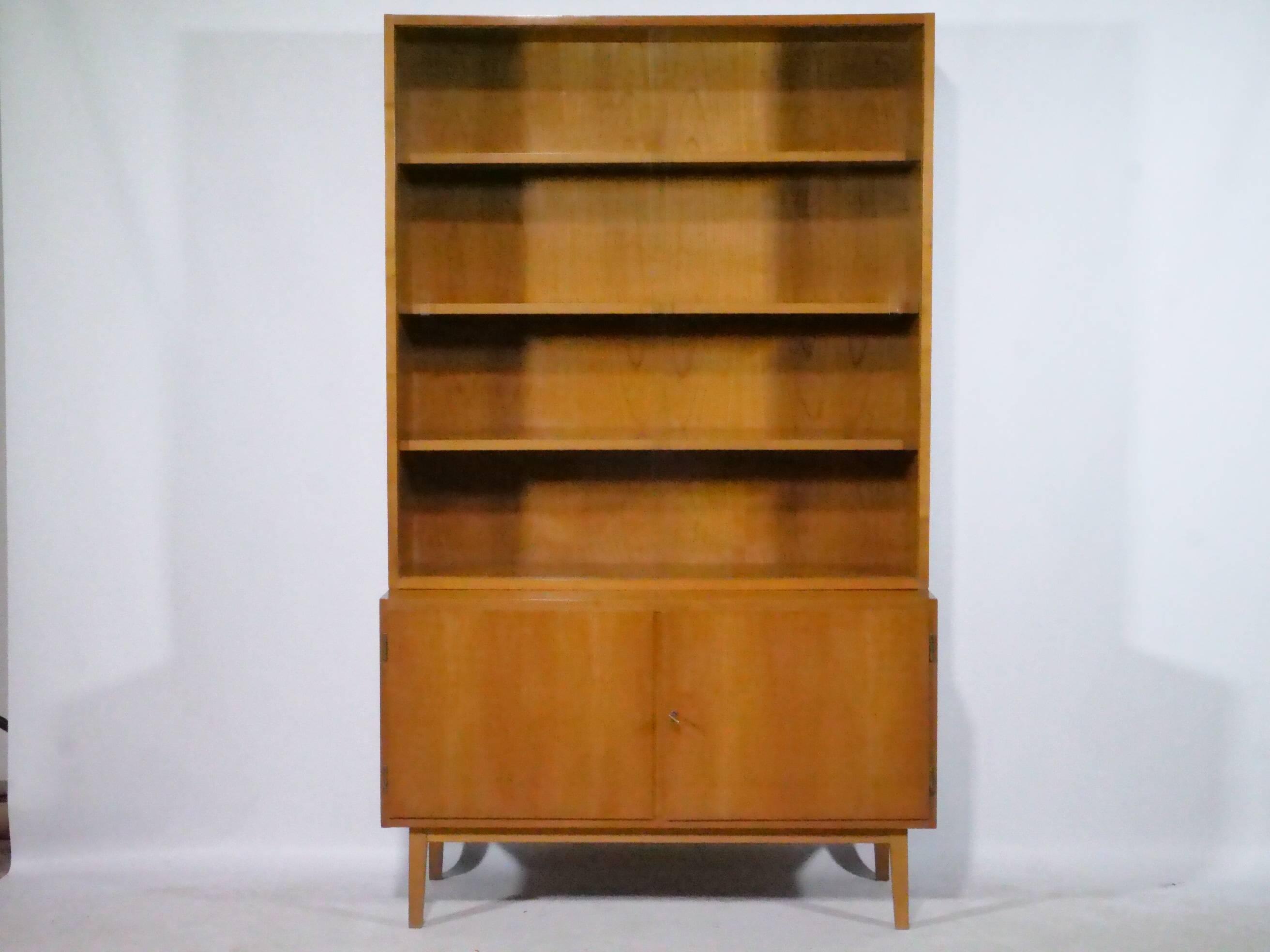 Buffet vitrine vintage en bois de cerisier, commode vintage, 1960
