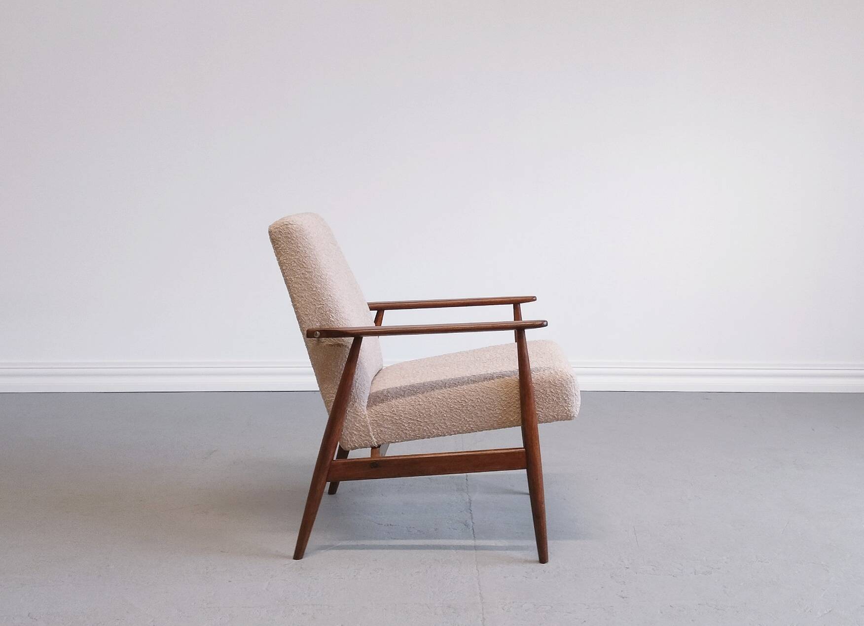1960 Henryk Lis Mid Century Armchair in Beige Boucle