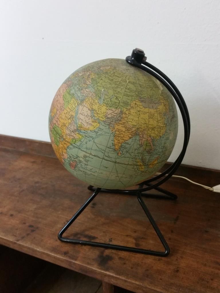 Light globe