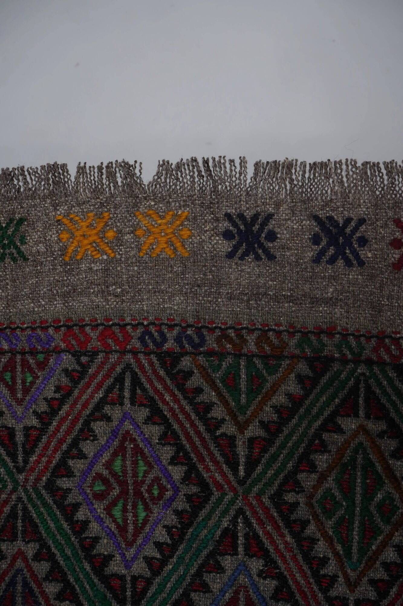 Vintage Turkish kilim, handwoven, 120x190 cm.