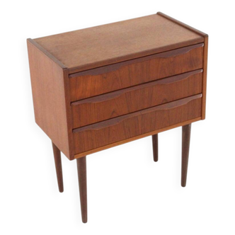 Commode danoise 'Kvong'