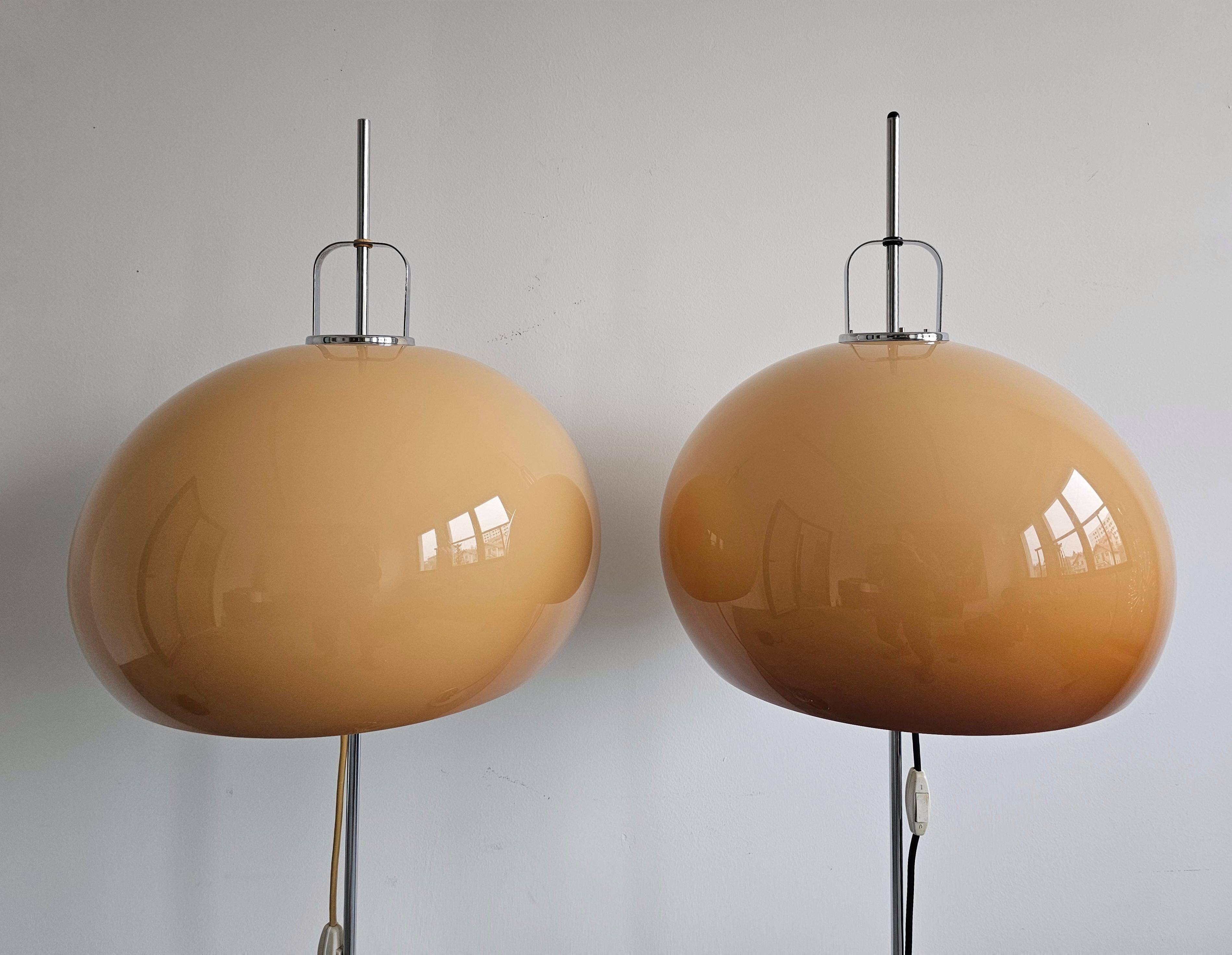 Mid Century Modern "Lucerna" floor lamp in acrylic by Harvey Guzzini