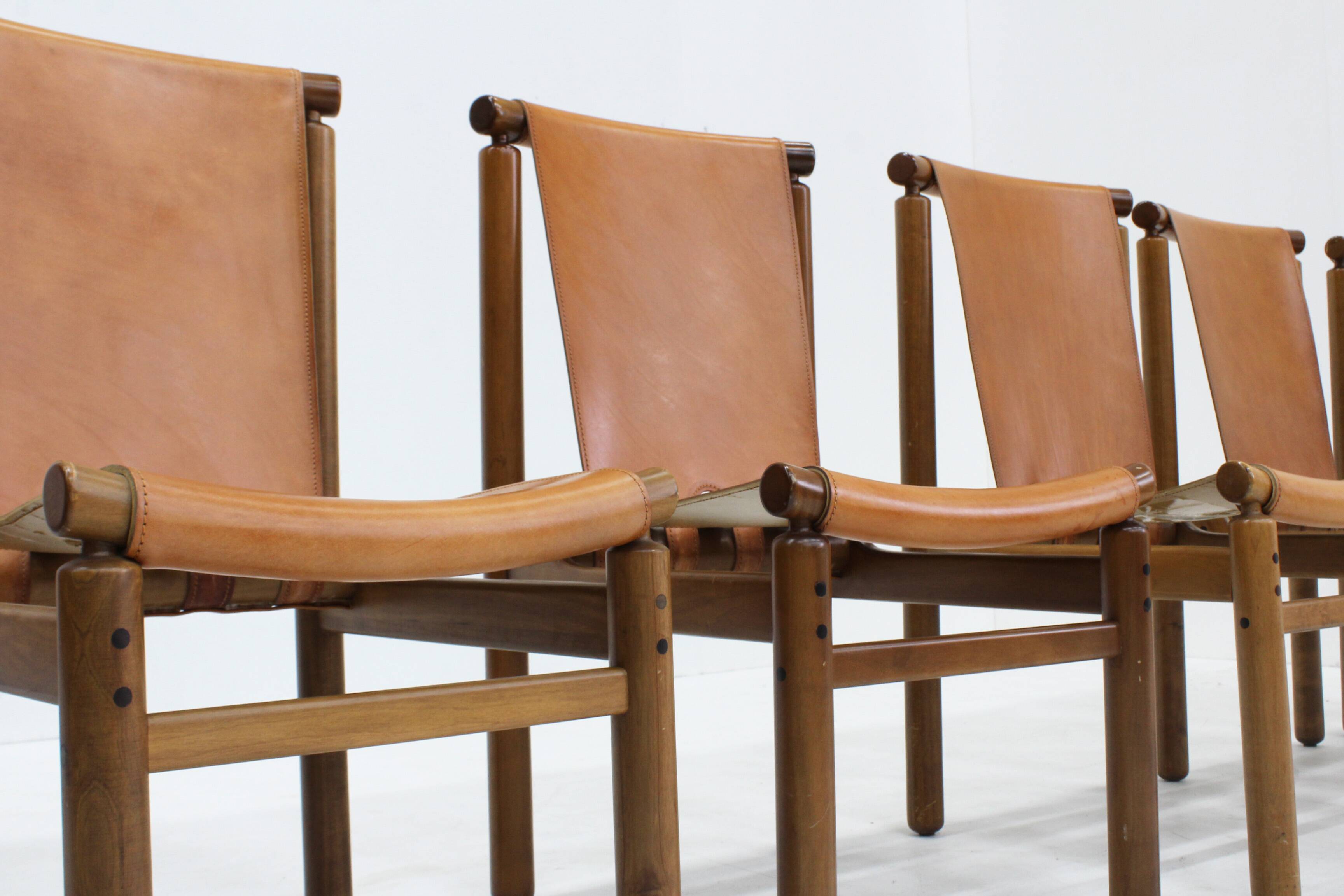 Chaises de salle à manger en cuir italien style Mid-Century, signées Ilmari Tapiovaara, lot de 6