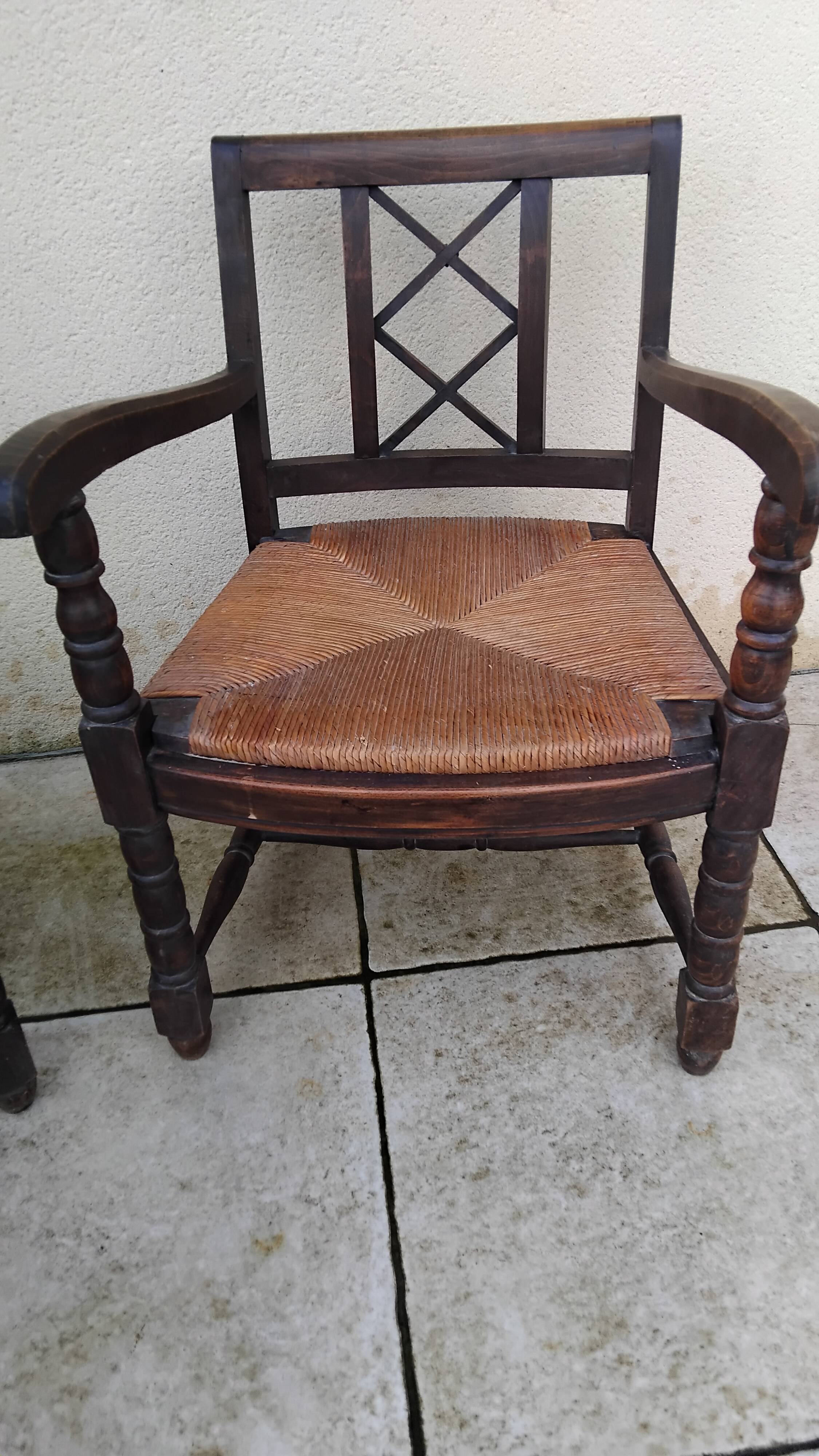 Pair of vintage straw seat armchairs from the 30s/40s.