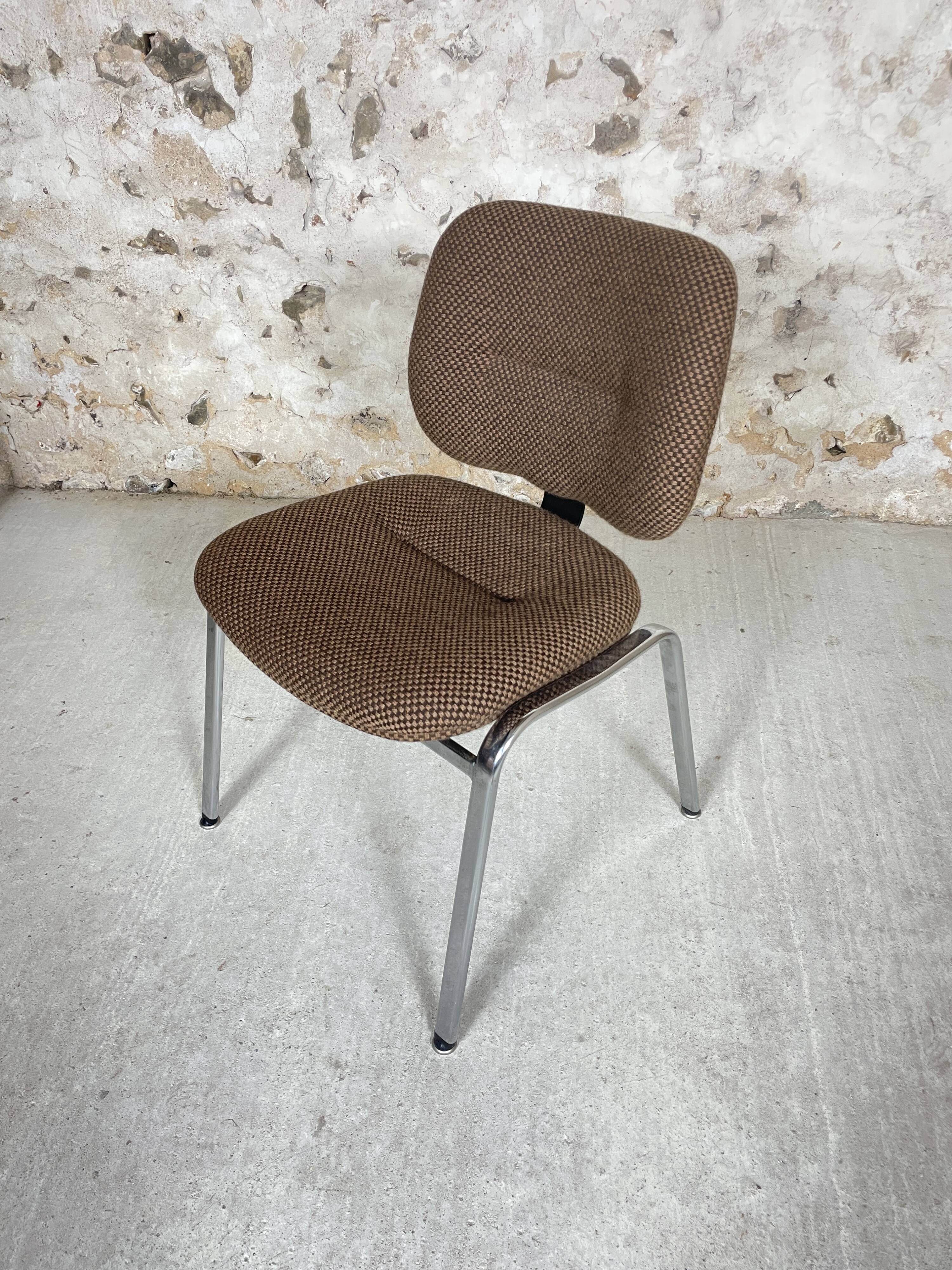 Conference chairs 70