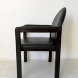 Six fauteuils en cuir noir et bois Bulo