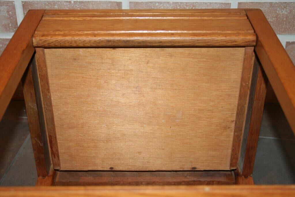 Vintage English bedside wood small format