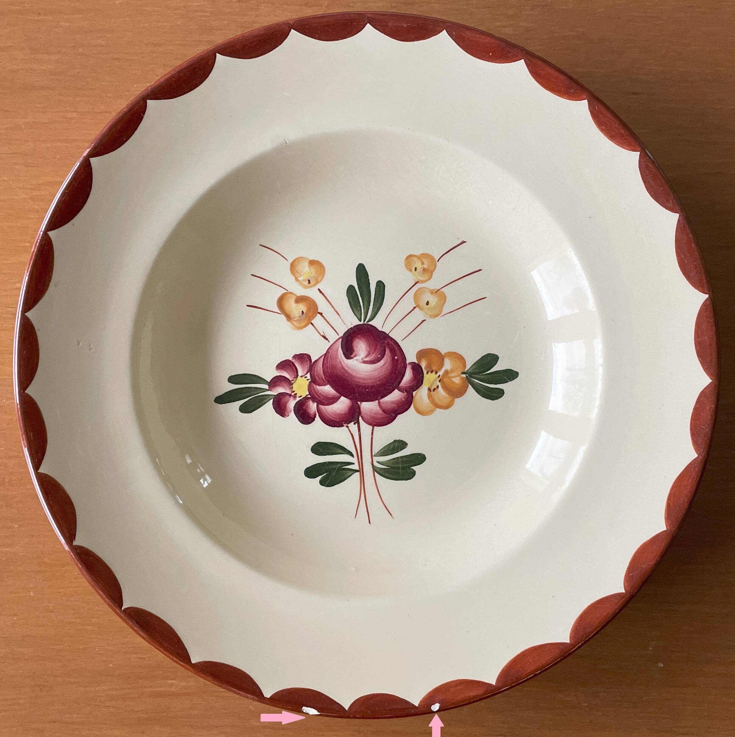 6 assiettes creuses anciennes en faïence de Longchamp