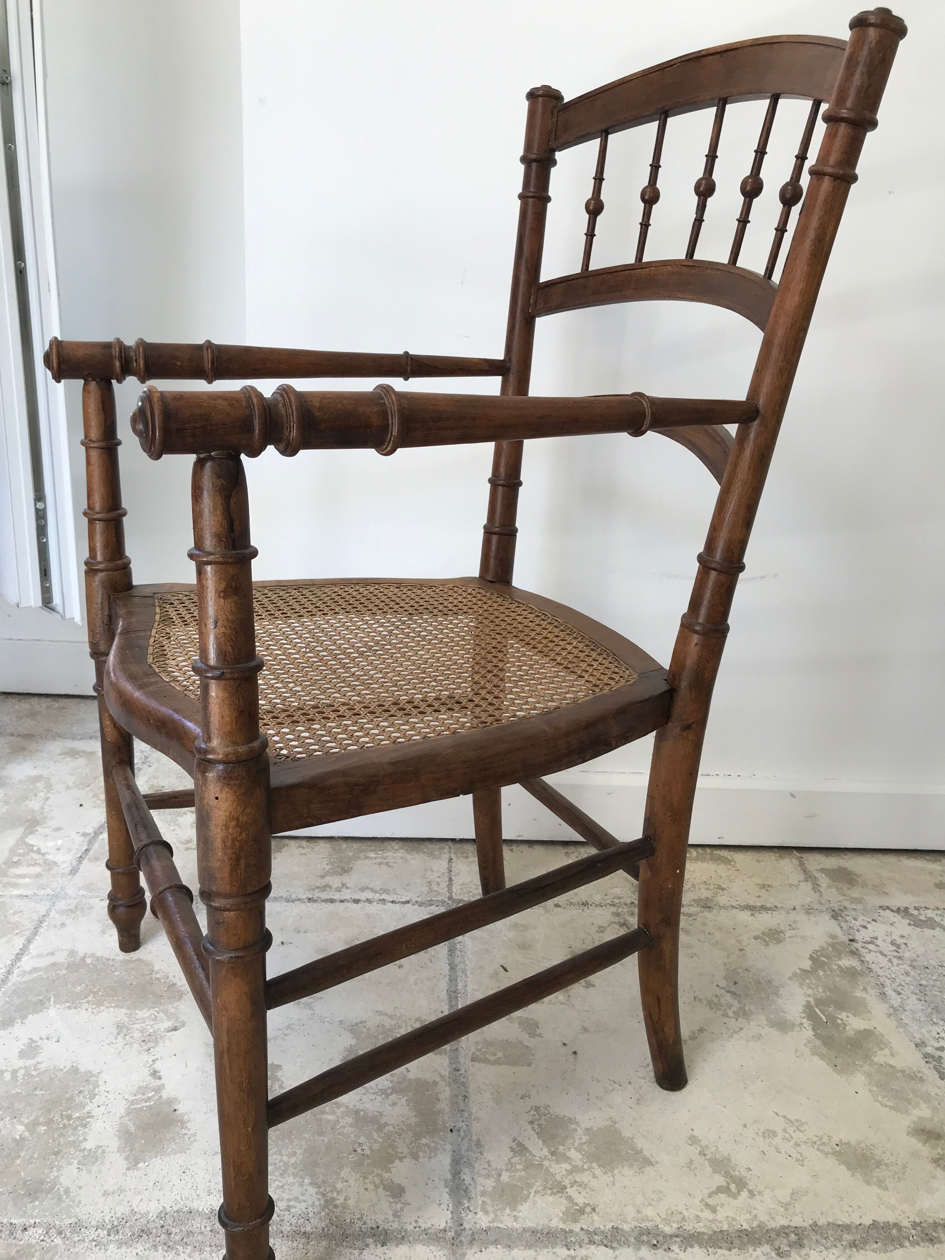 Canned armchair Art & Craft