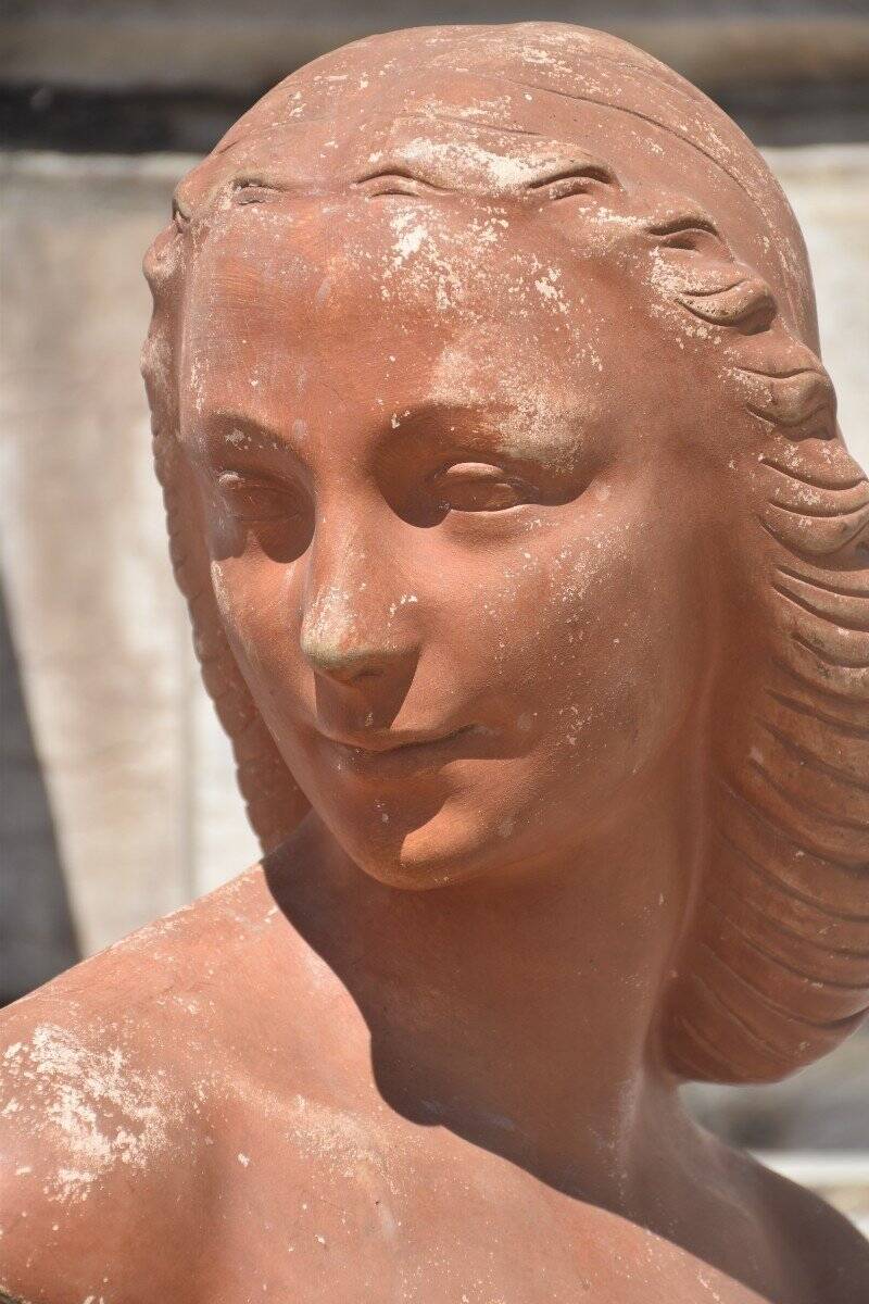 French school, Head of a woman (around 1920)