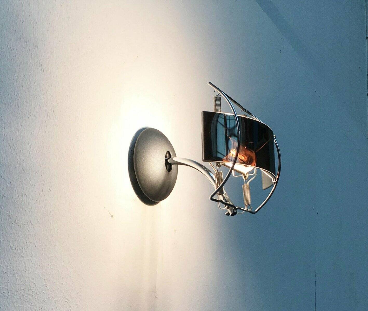 Postmodern wall lamp Warrior by Emanuele Ricci for Sidecar Artemide, 1980s.