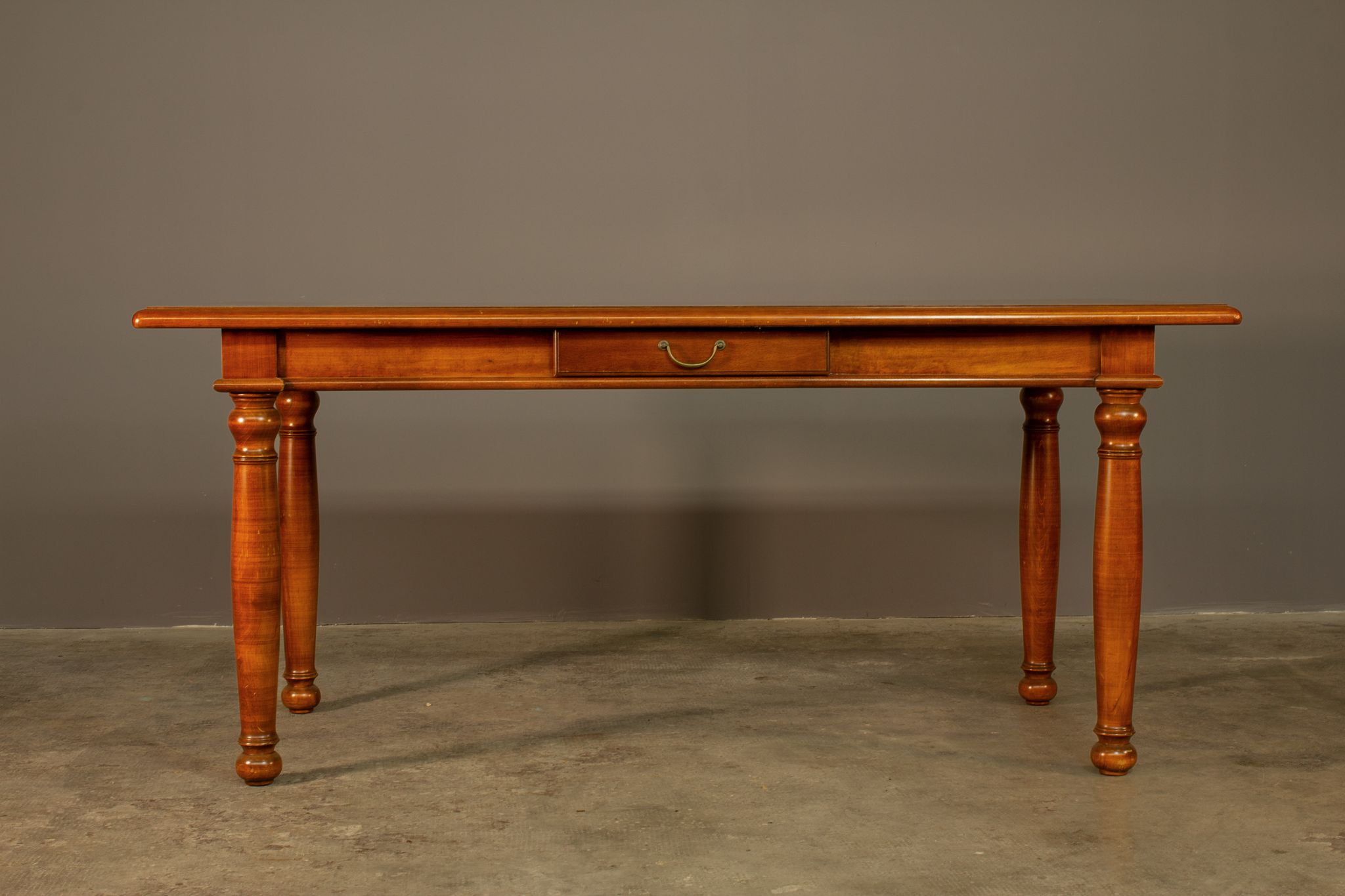 Upholstered damask table and 4 cherry chairs from the 80s