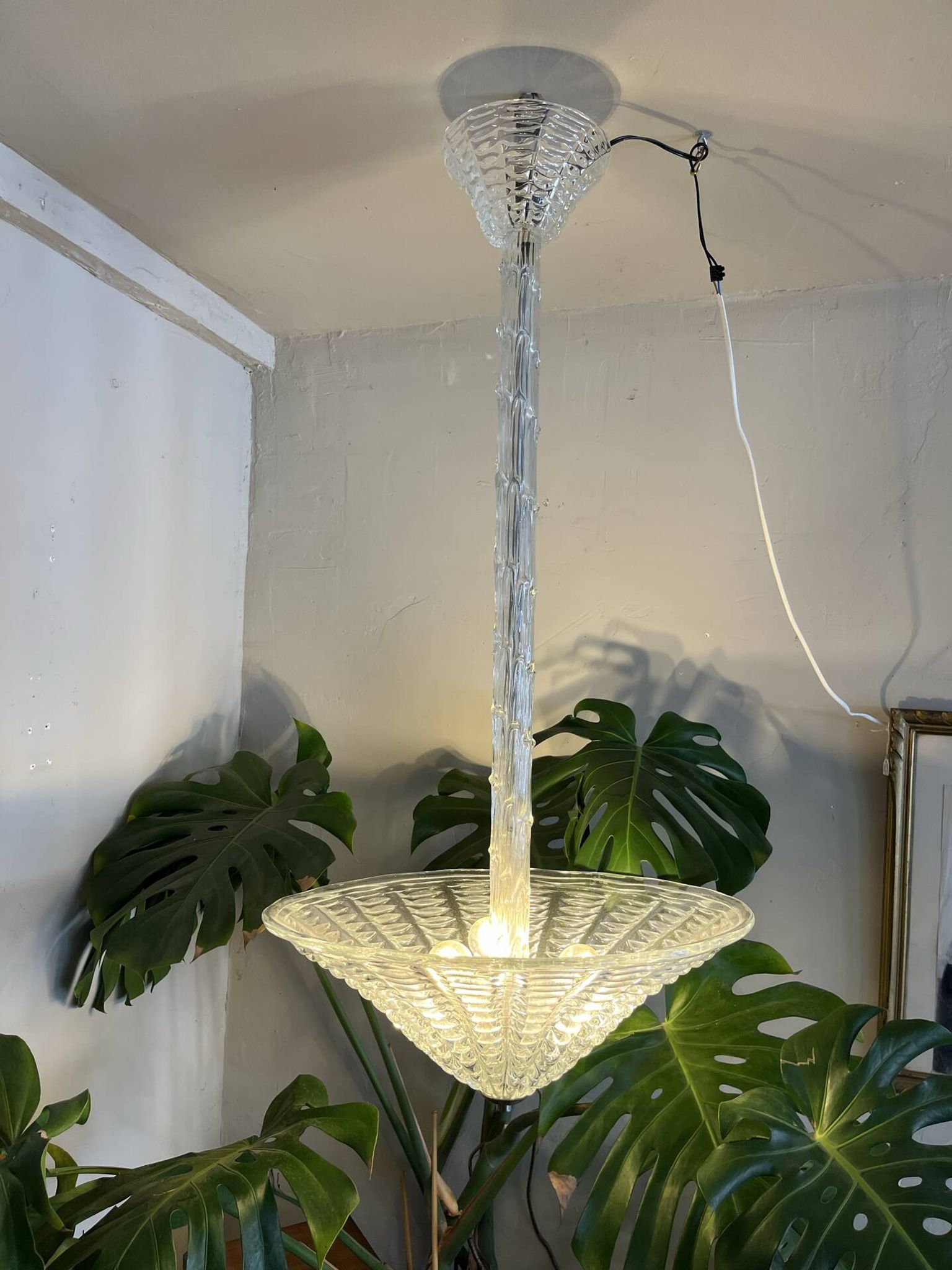 Belle suspension en verre Art Déco