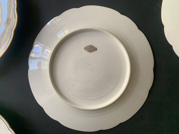 6 assiettes en porcelaine de Paris, Modèle ''A la Reine'', 1890, Damon