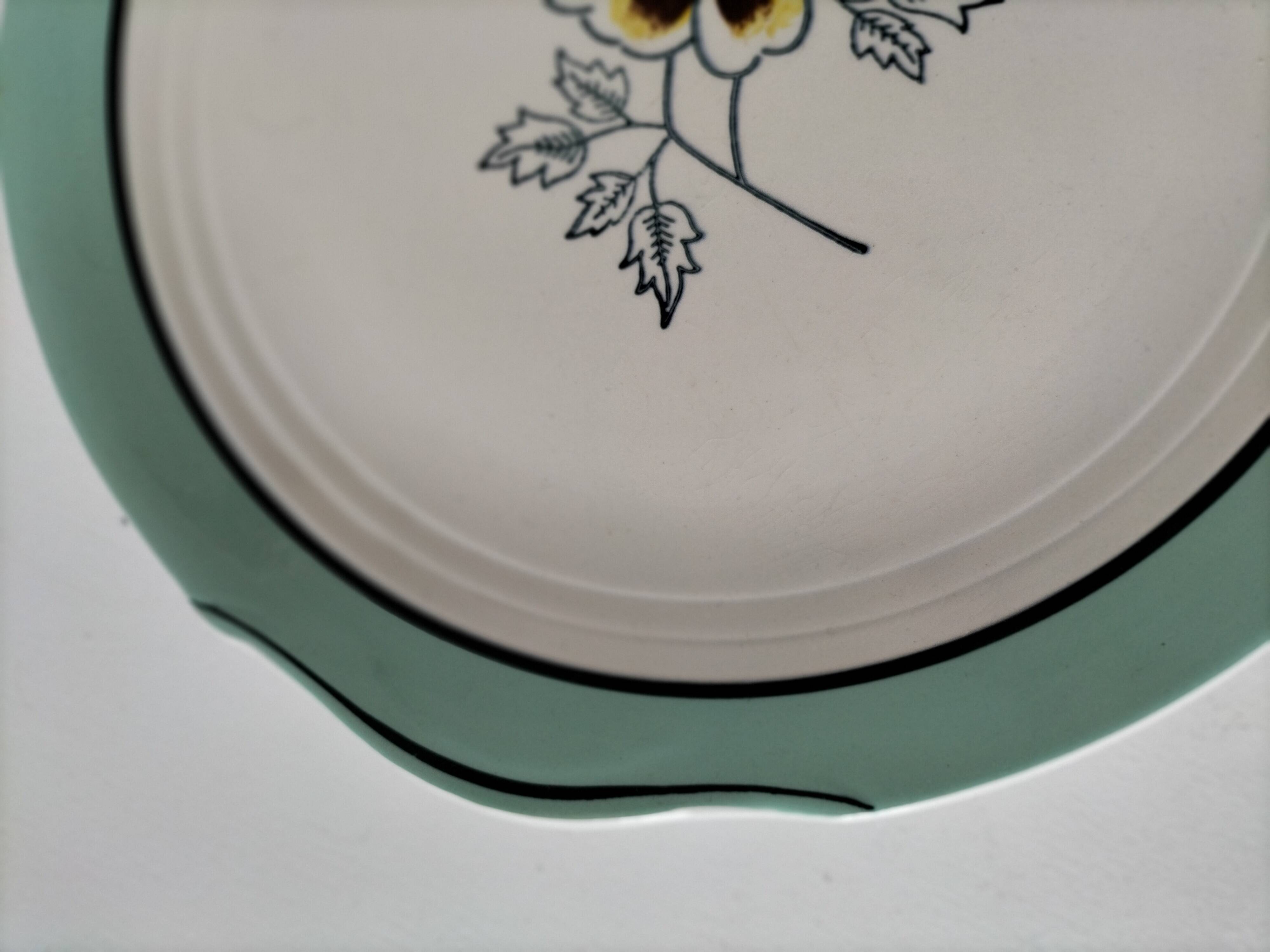 Céranord Saint-Amand dish, Églantine model, almond green