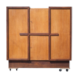 Armoire bois 3 portes, - minimaliste