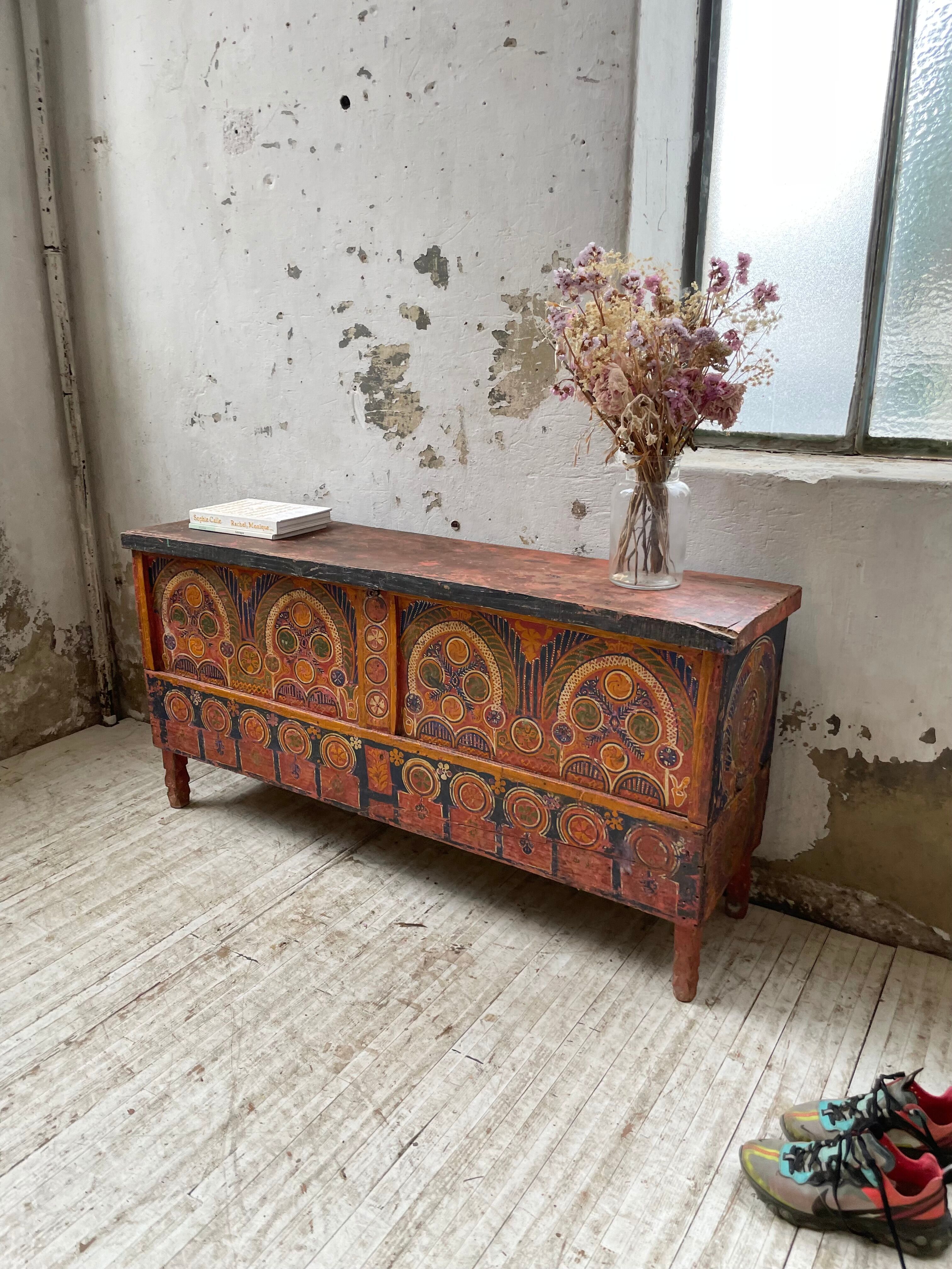 Coffre de mariage marocain polychrome années 50