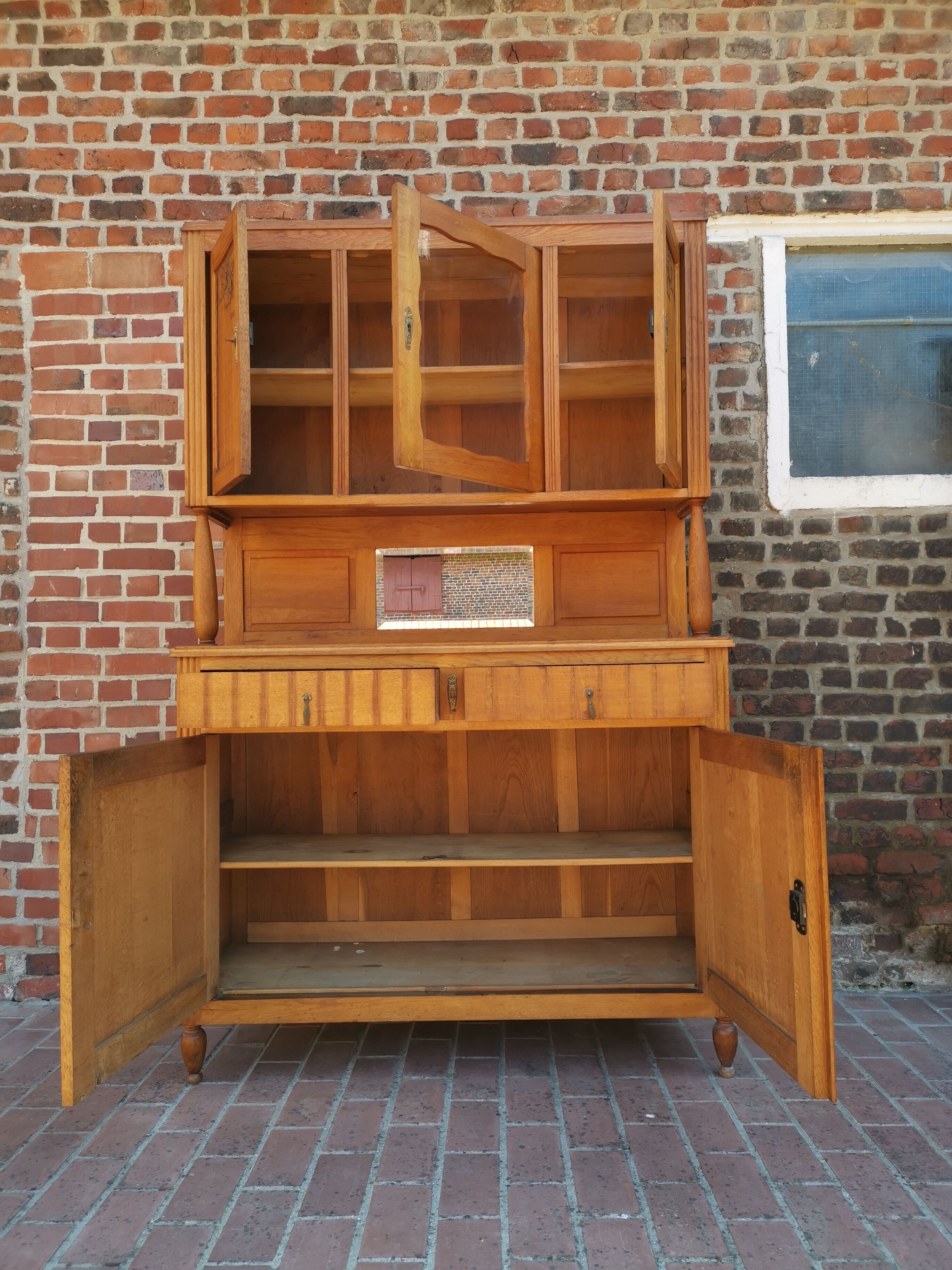 Buffet 2 body floral pattern 1929