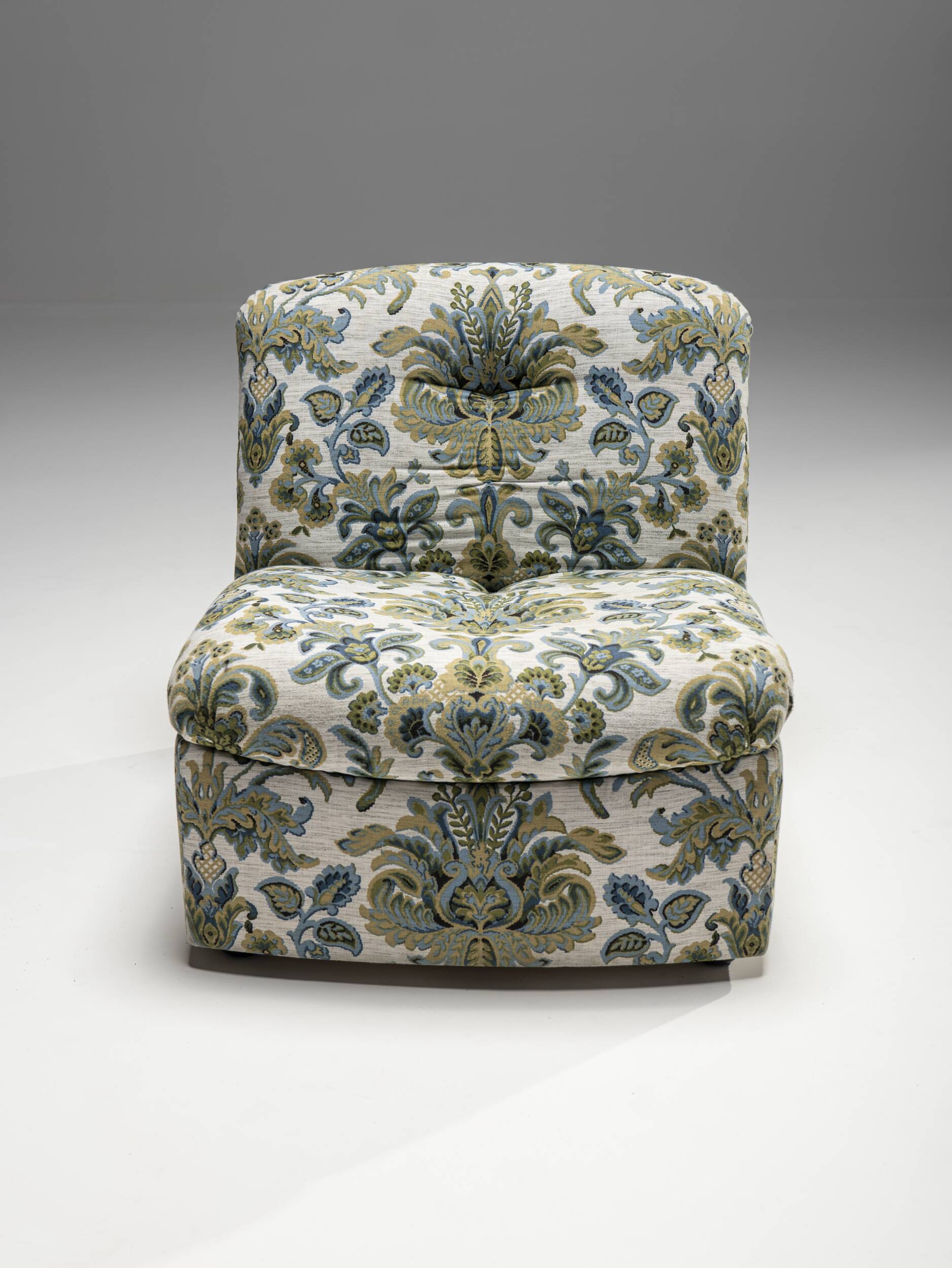 Fauteuil fleuri du milieu du siècle, Italie, années 1960