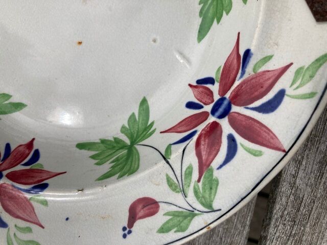 Collection plate in ancient earthenware