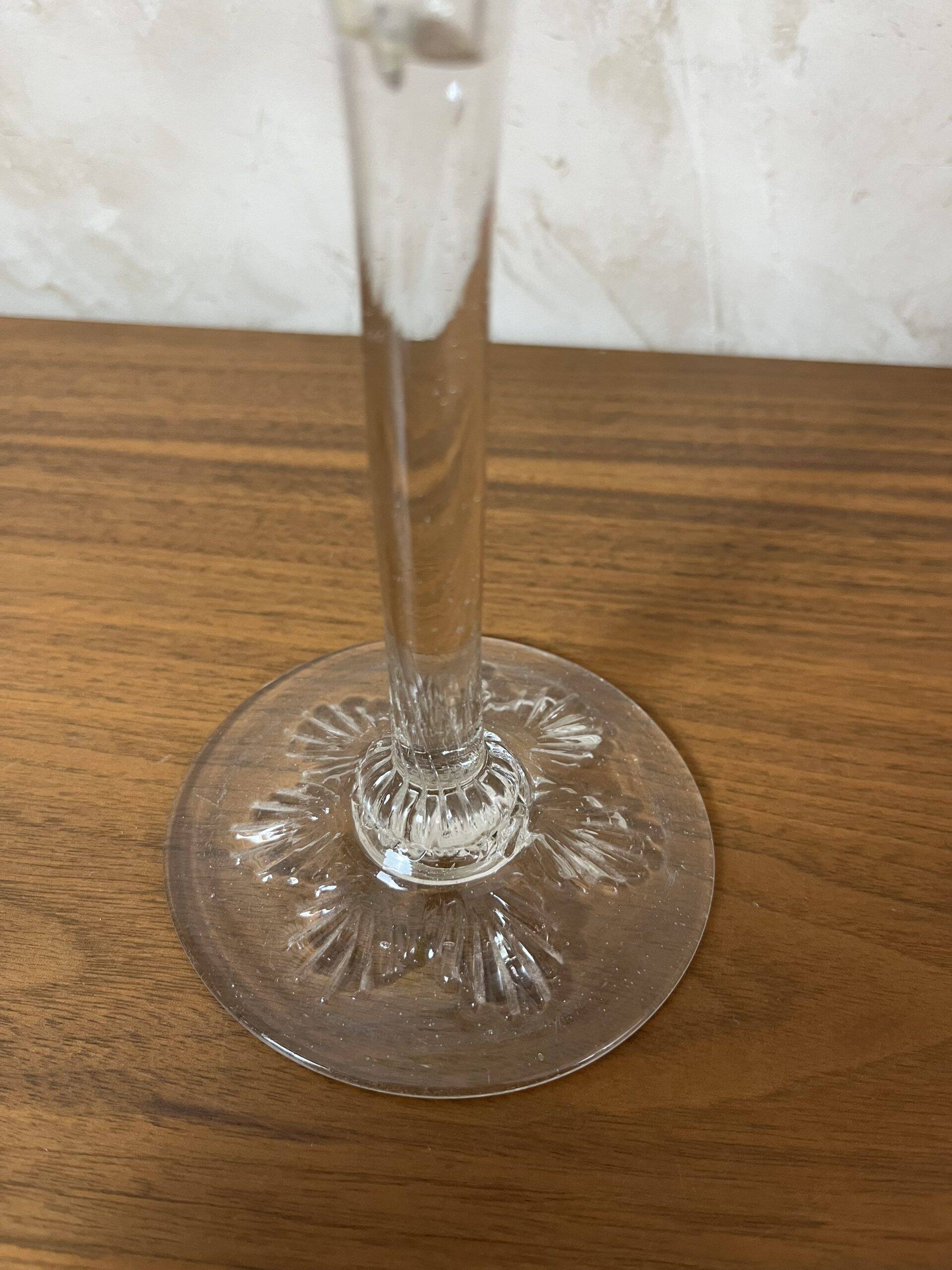 Clear glass vase