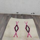 White Berber rug with decoration, 250cm x 150cm