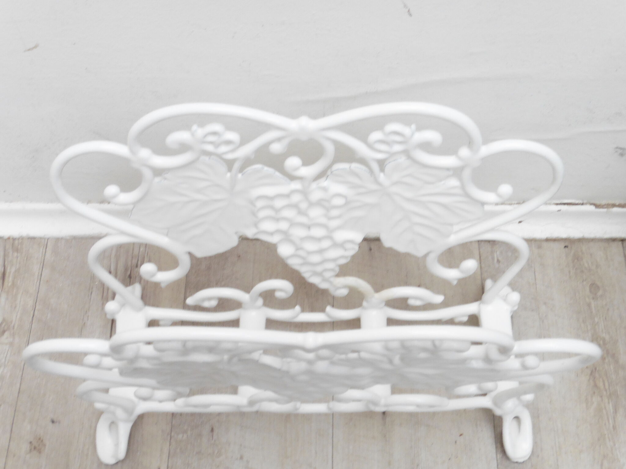 Magazine rack new art