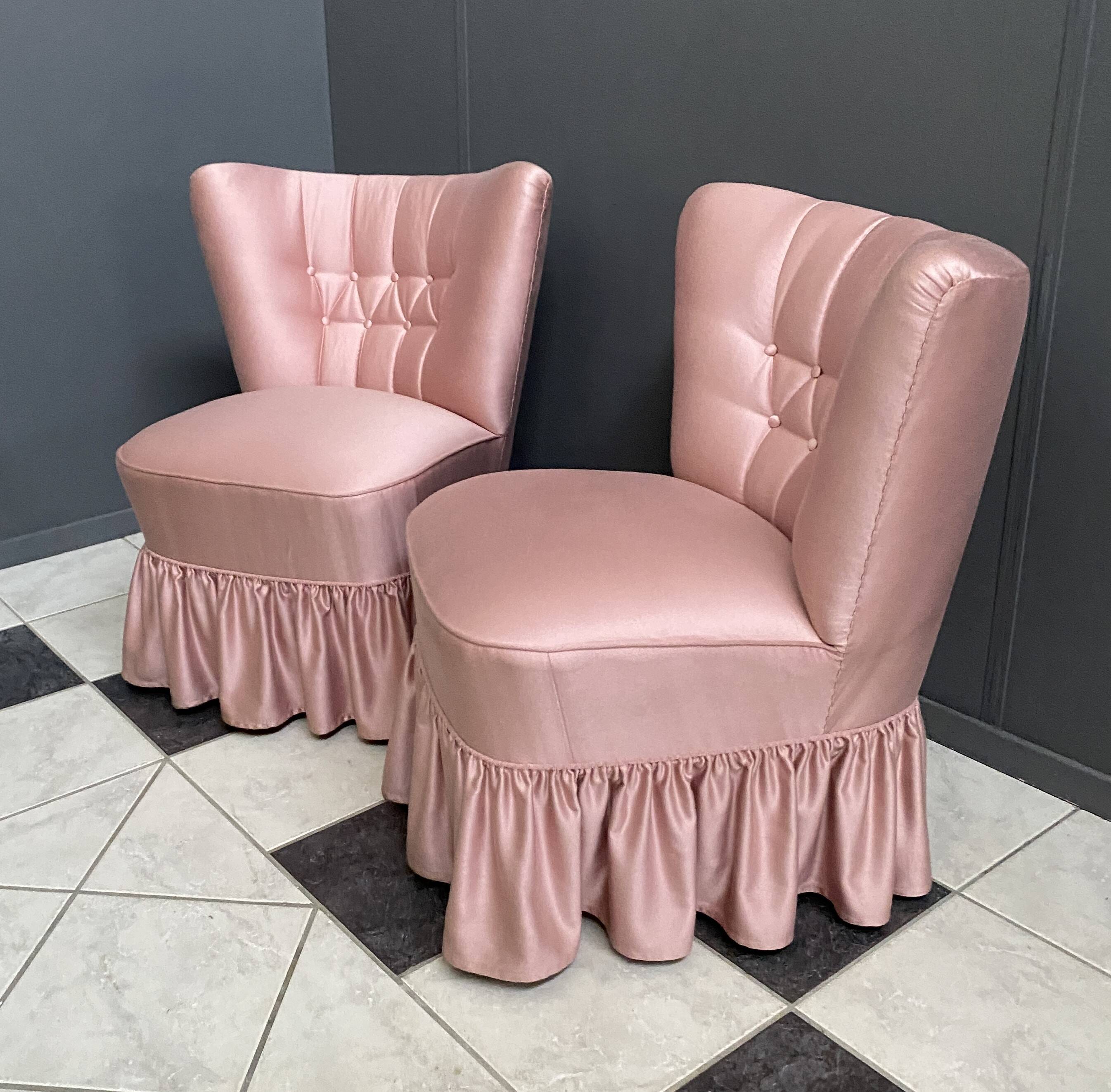 Suite de 2 chaises roses 1960