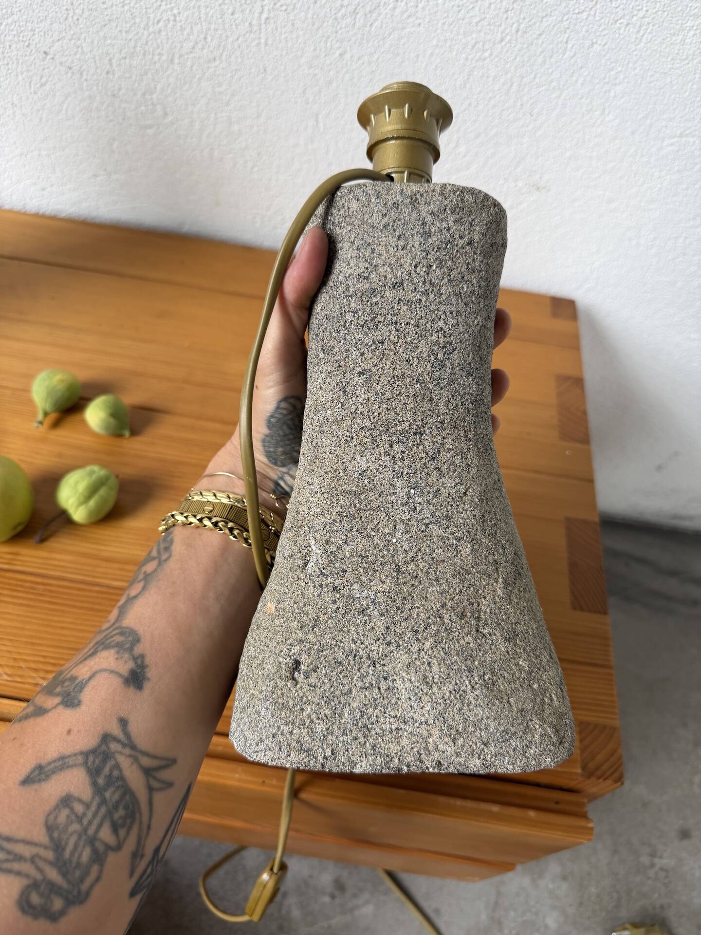 Lampe de bureau ou de table granit pierre sculptée 1970