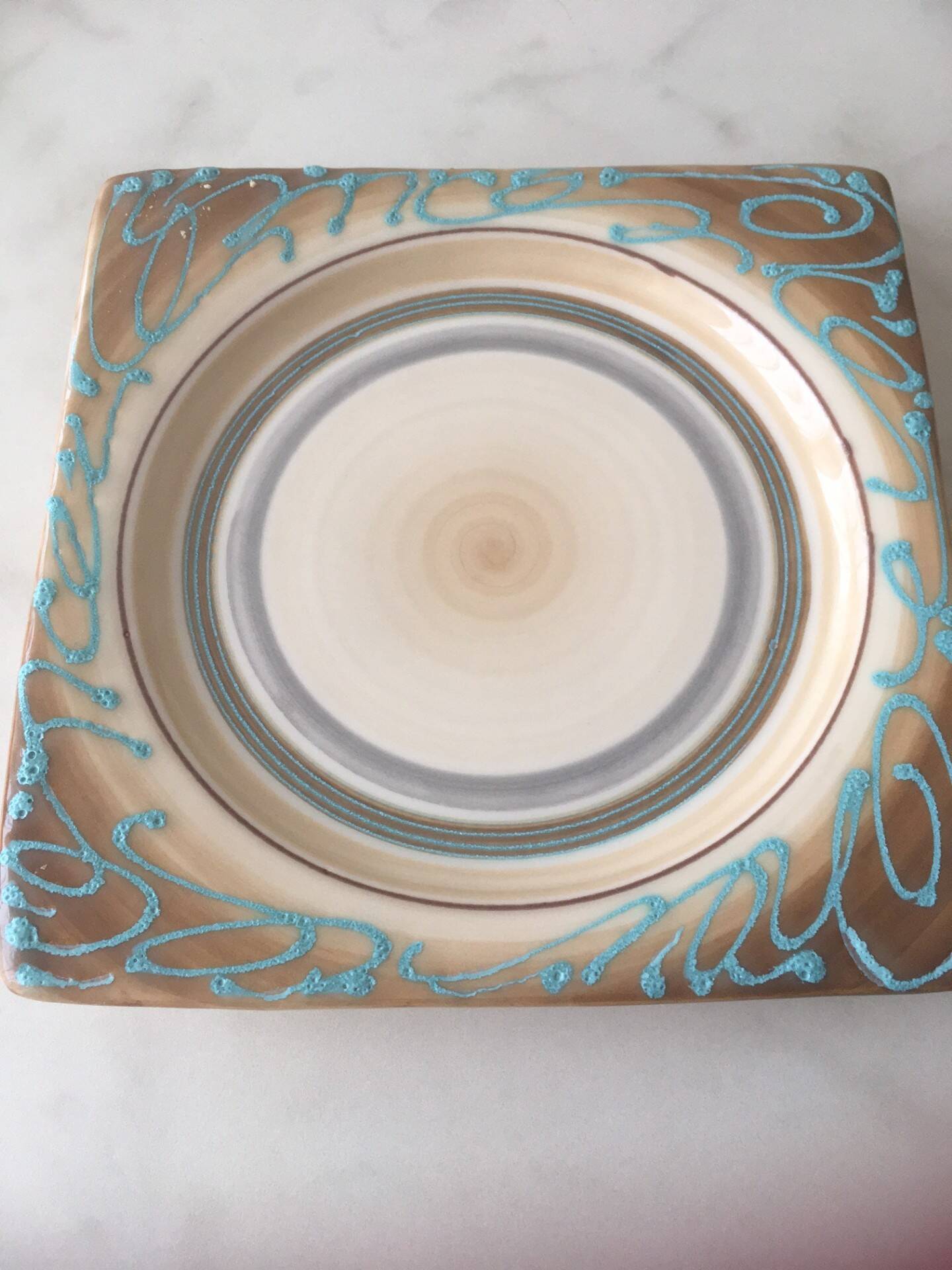 Assiette poterie de salerne France