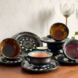 6 tasses en faïence de Quimper.