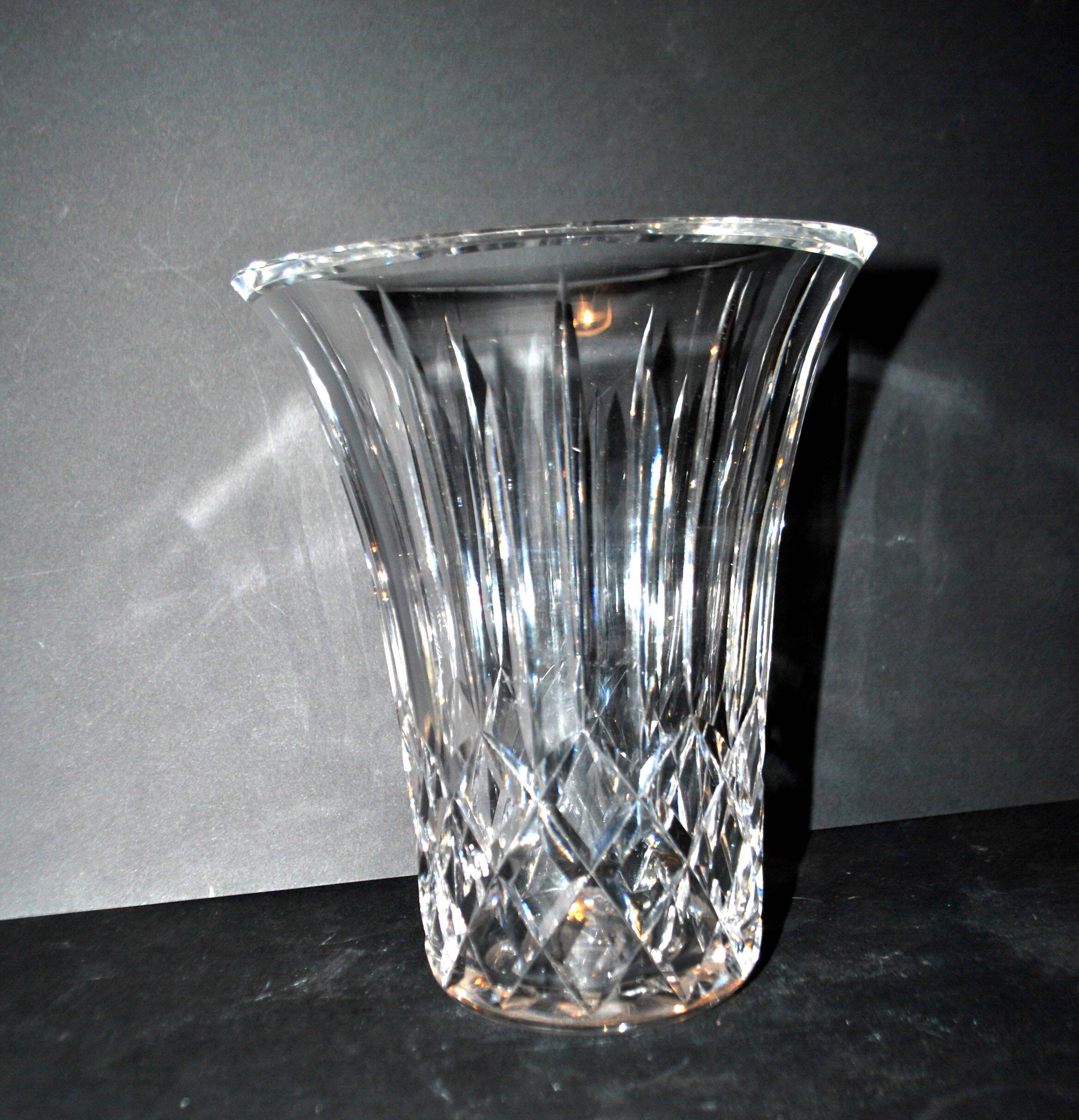 Cut crystal vase signed "Cristal St Louis France" H20
