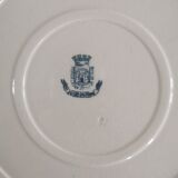 Round serving dish in iron earth