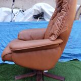 Fauteuil en cuir brun par Hjort-Knudsen