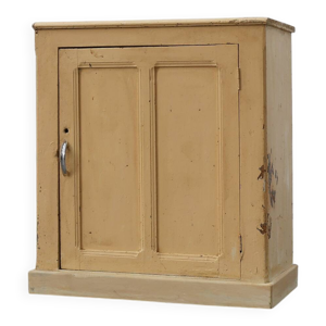 Meuble en pin du XIXe