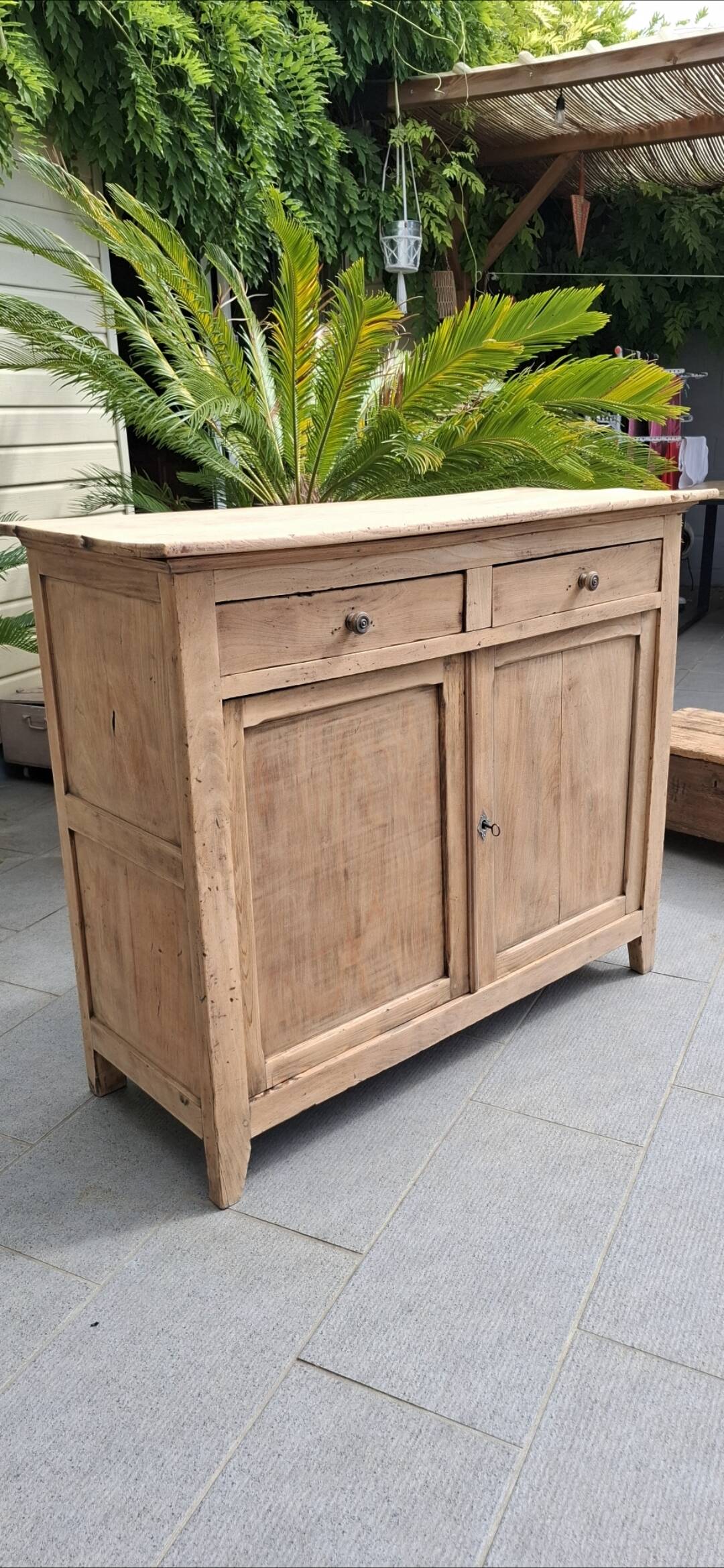 Renovated Parisian buffet