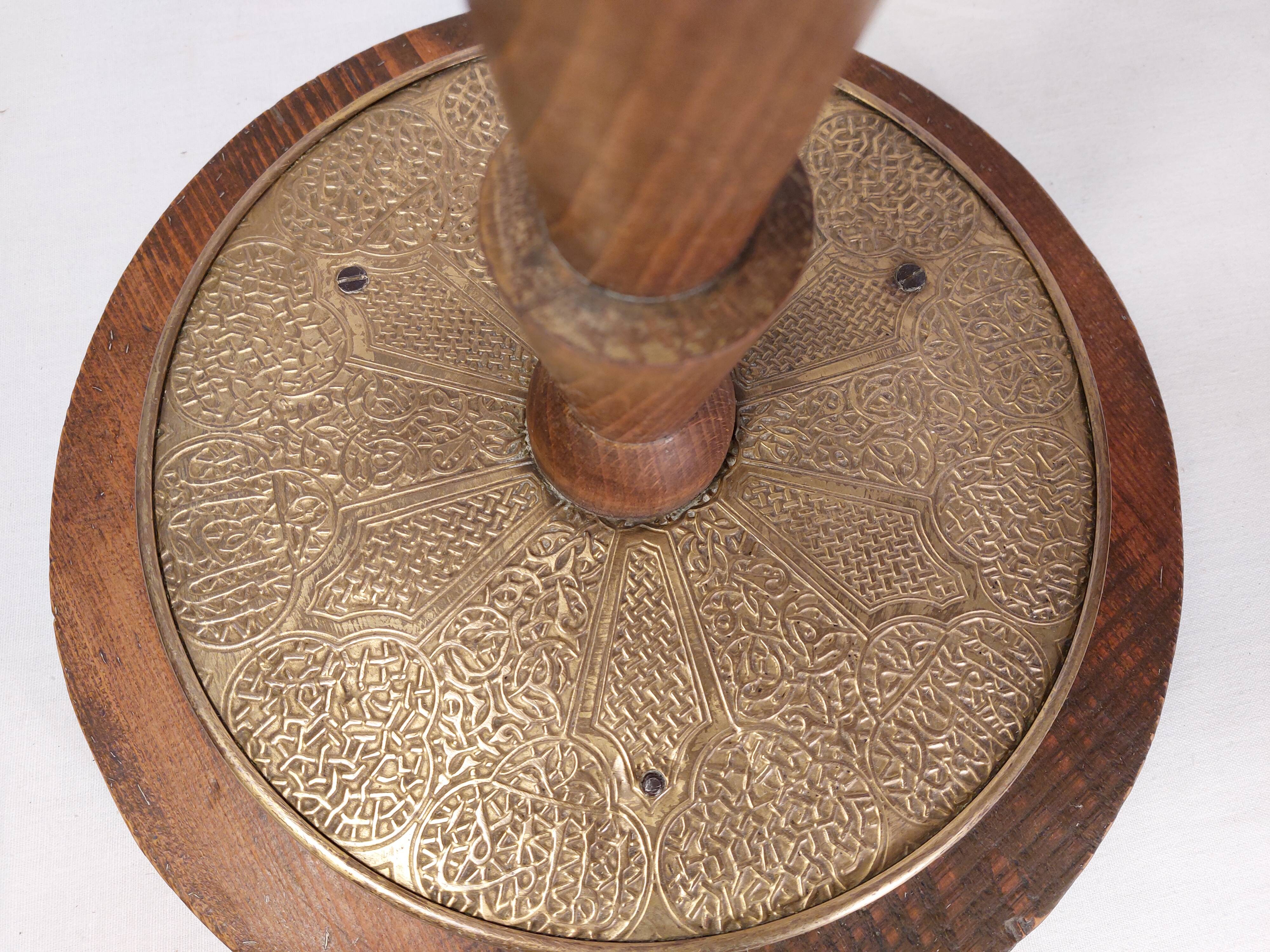 Oriental vintage pedestal table tea table