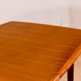 Scandinavian dining table with double extension