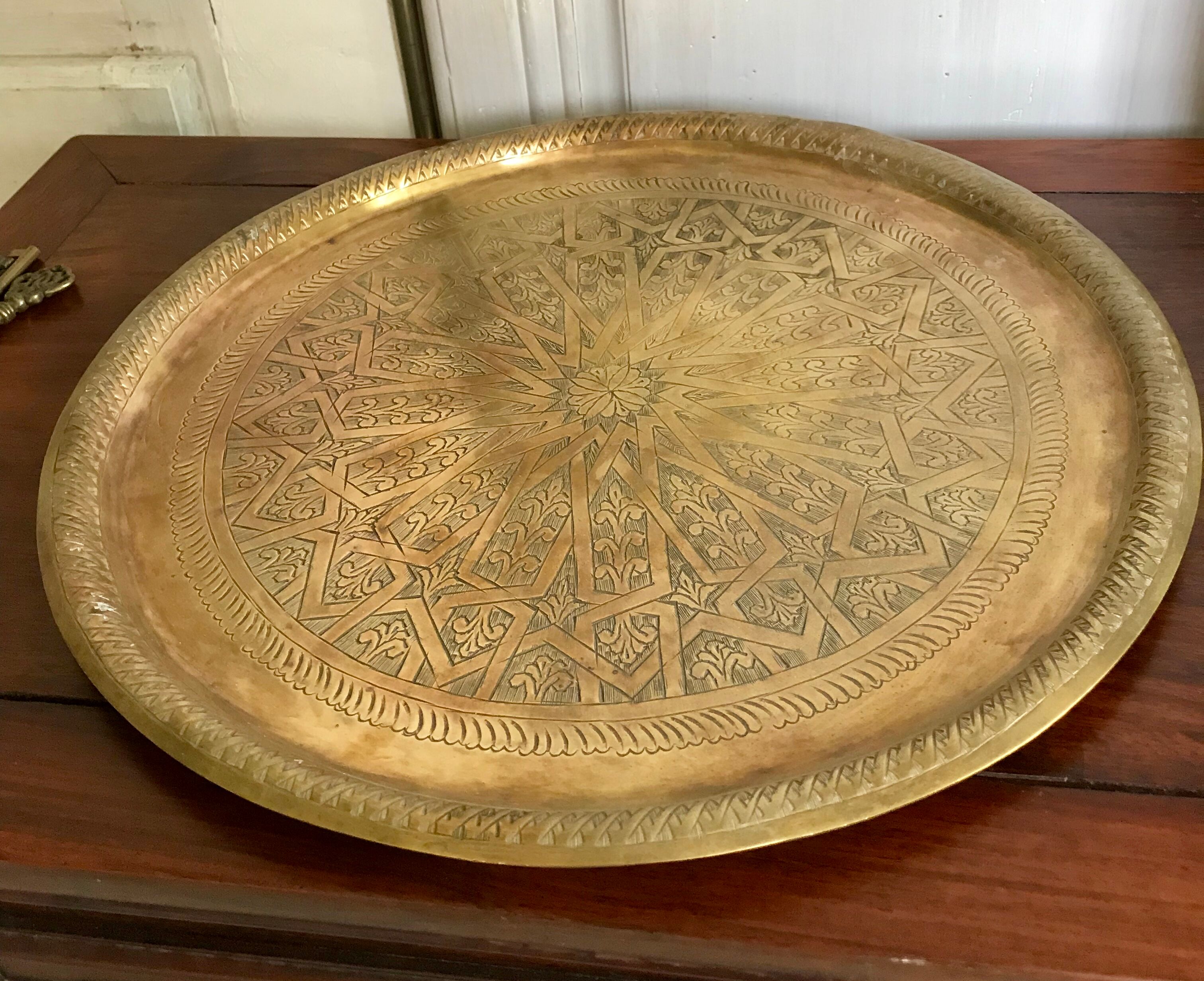Brass tray - 40 cm