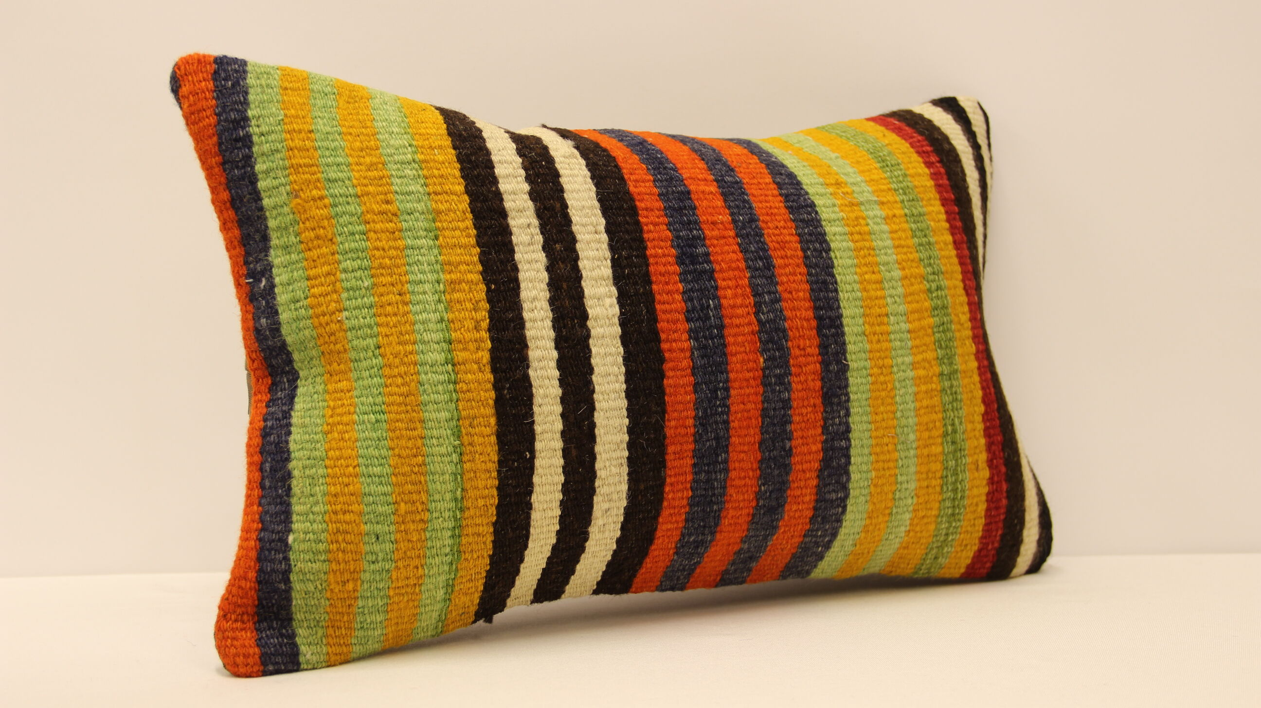 Throw Pillow, Cushion Cover 30x50 cm
