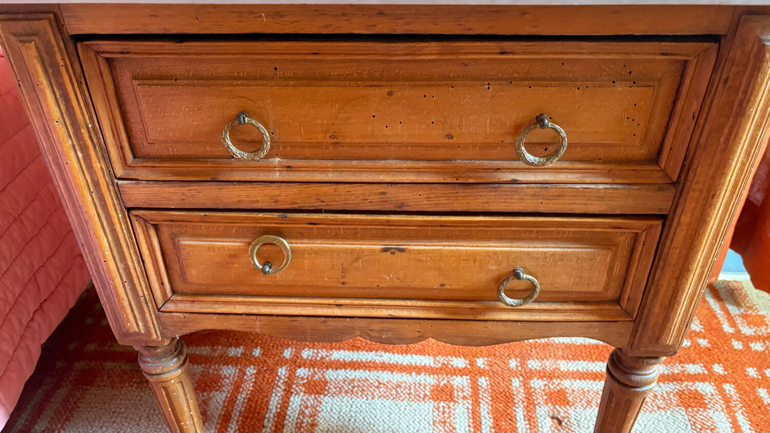 Small chest of drawers