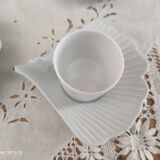 Set of 8 espresso coffee cups and white Limoges porcelain sub-cups scallops