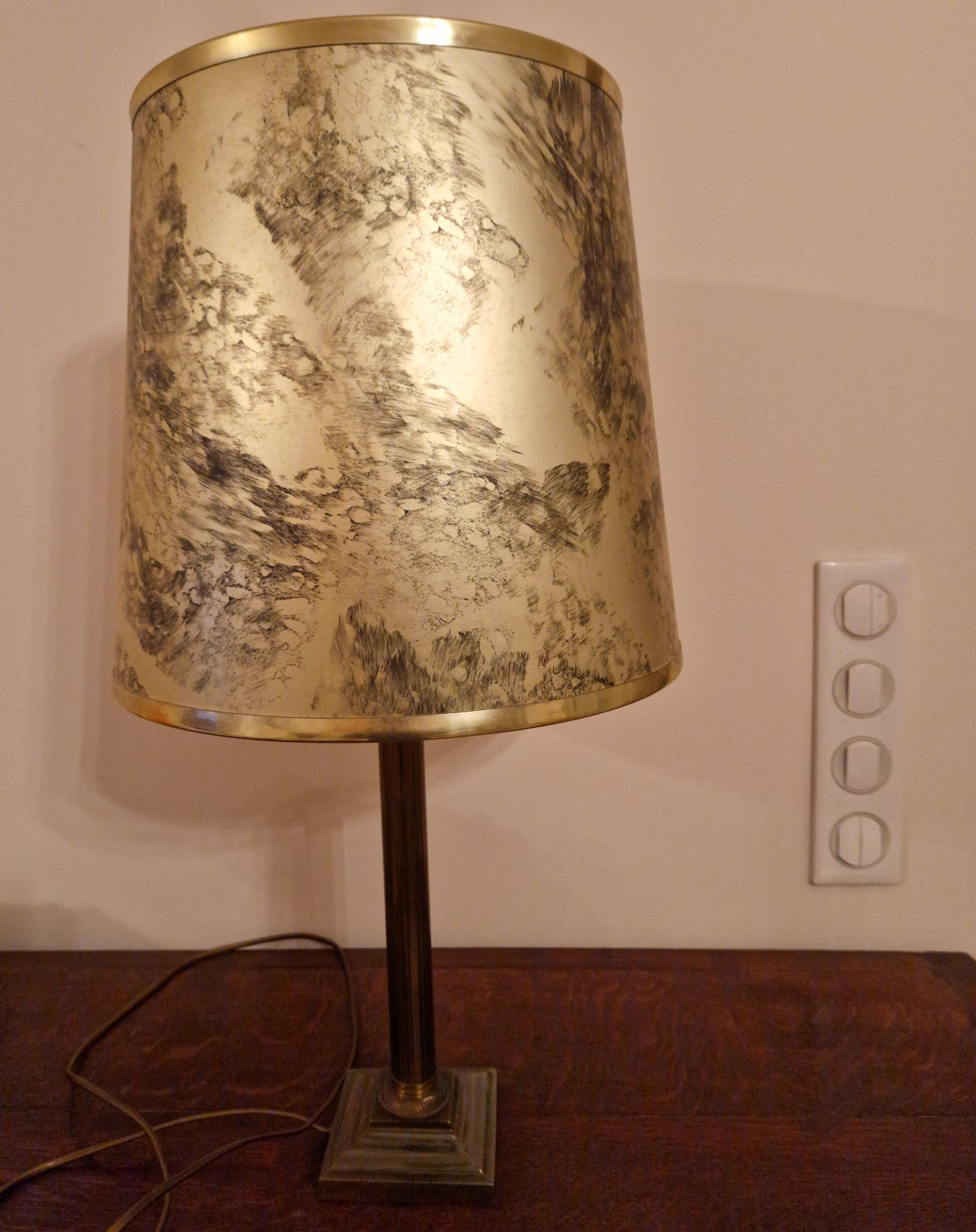 Vintage Art Deco brass table lamp – parchment effect shade –