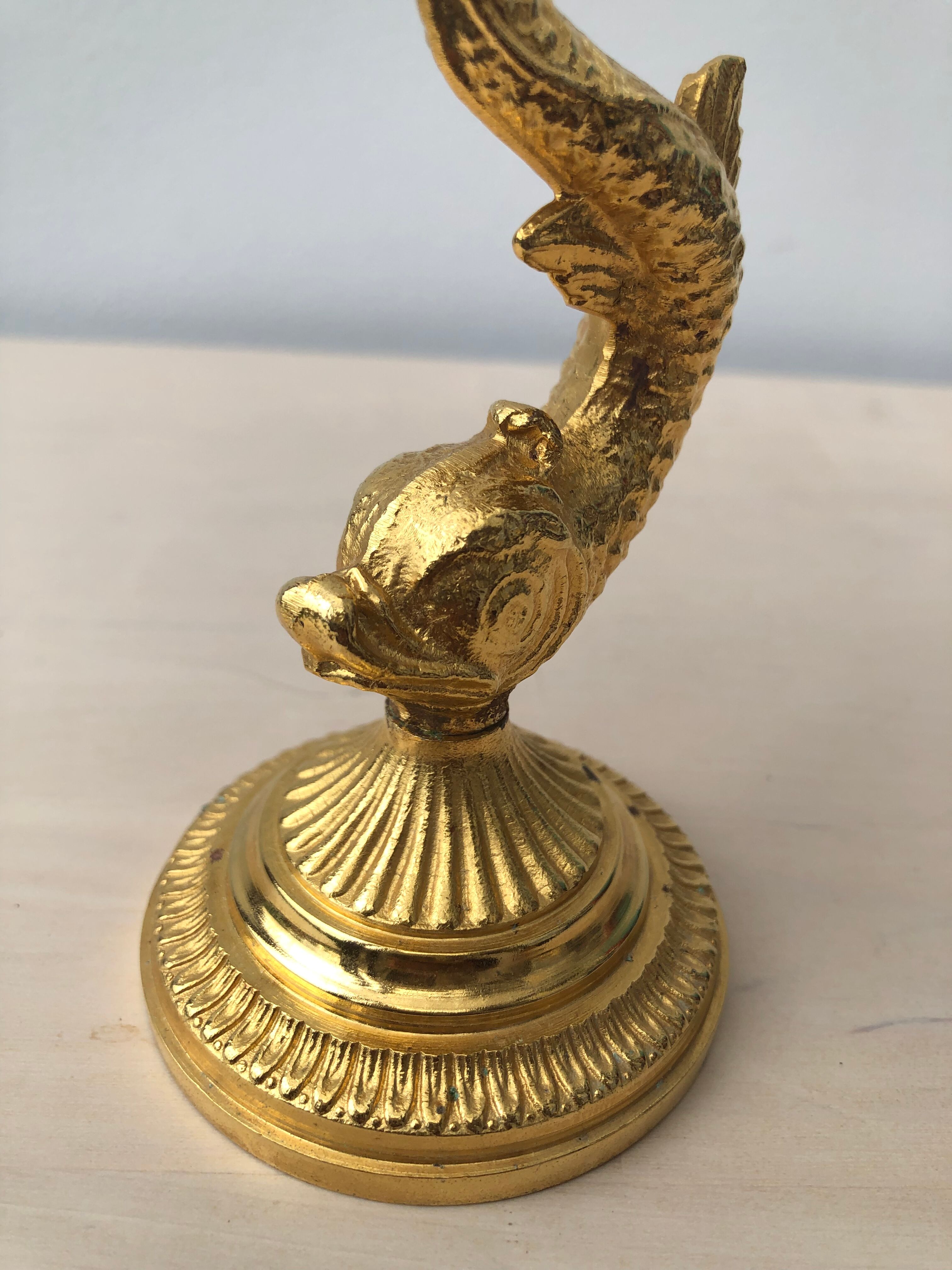 Centre de table en verre sur pied