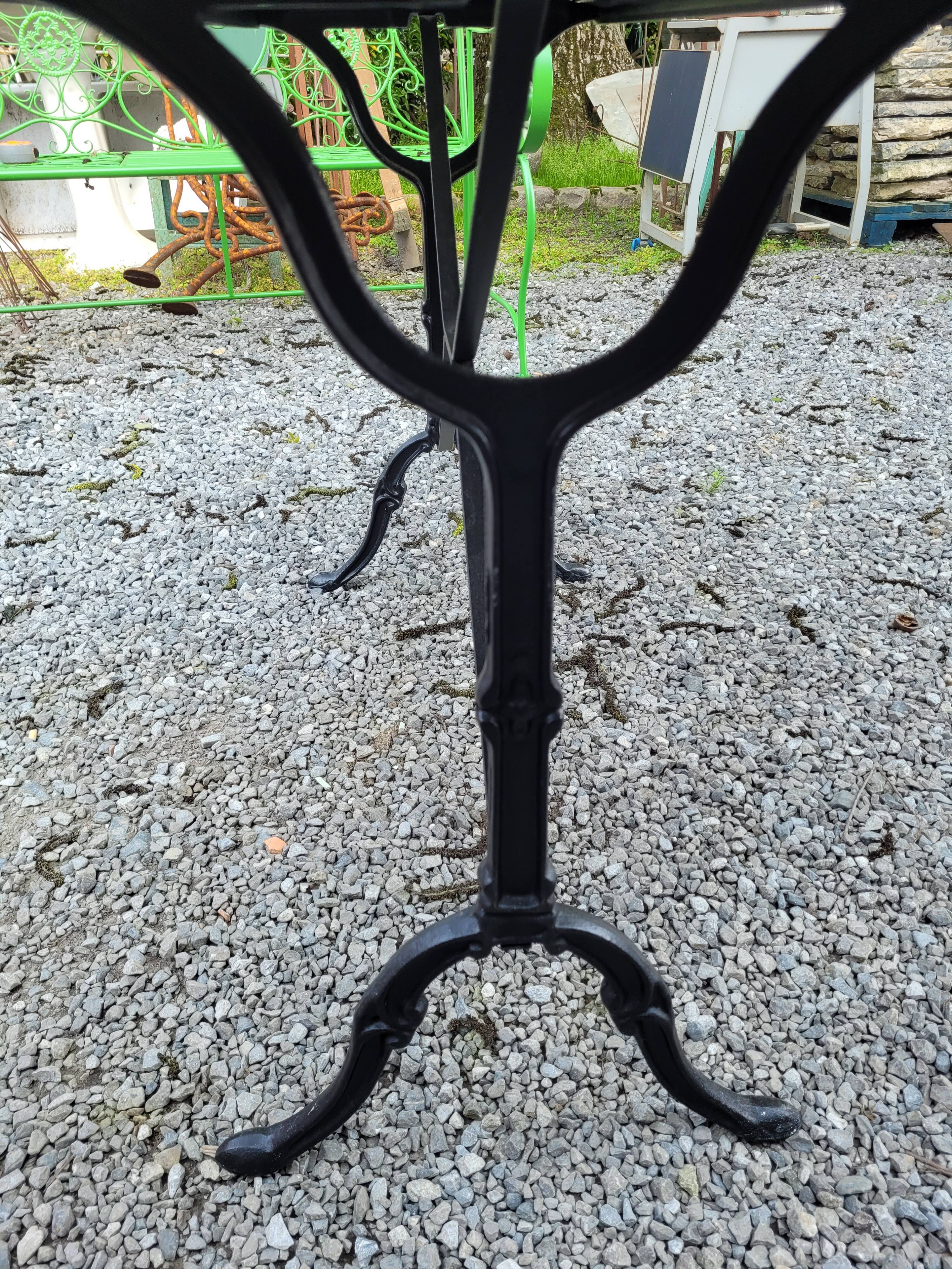 Table de bistrot marbre