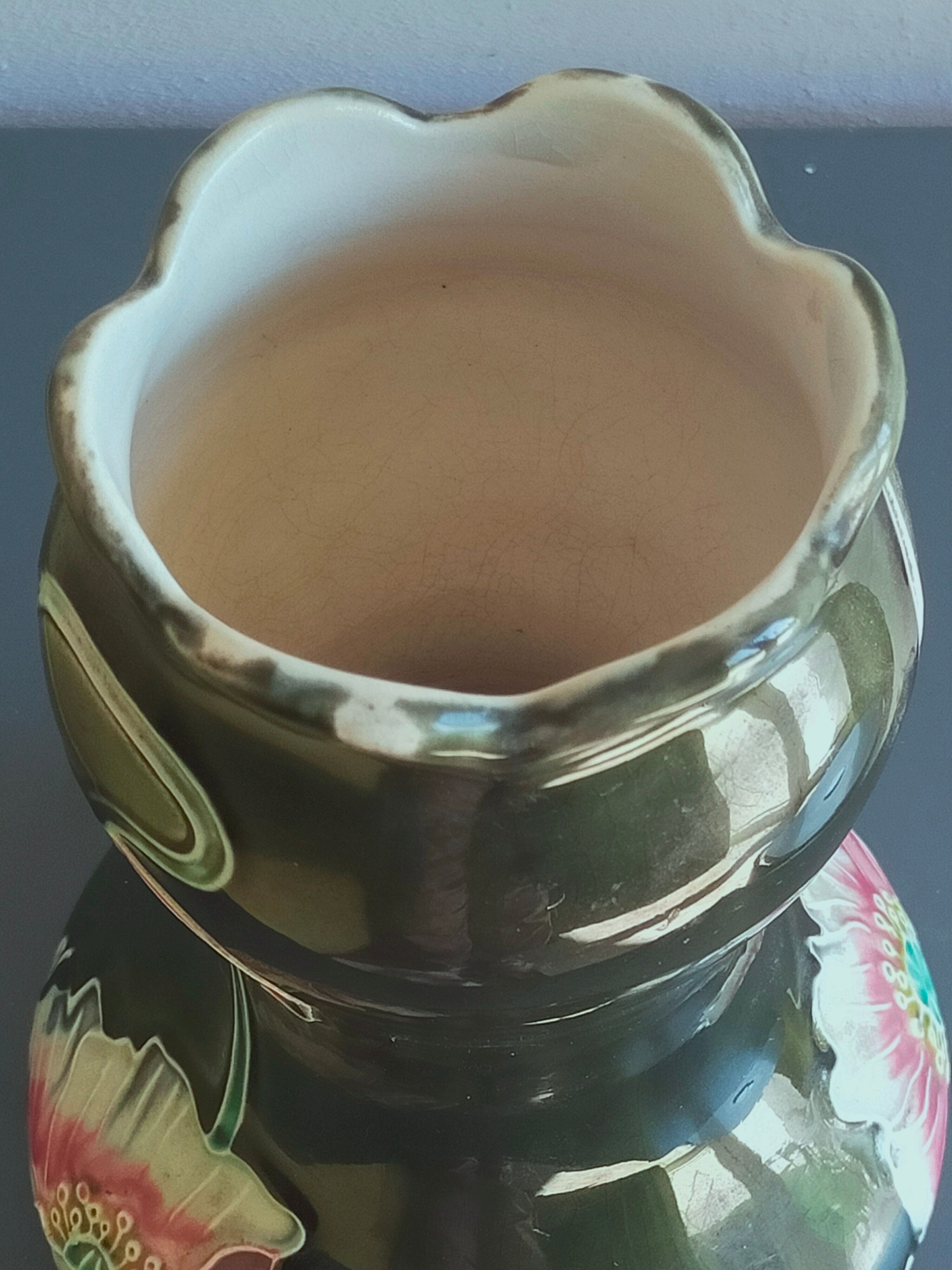 Gustave de Bruyn slip vase