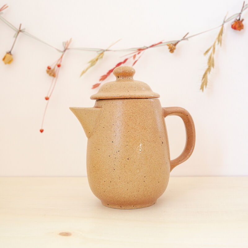 light sandstone teapot