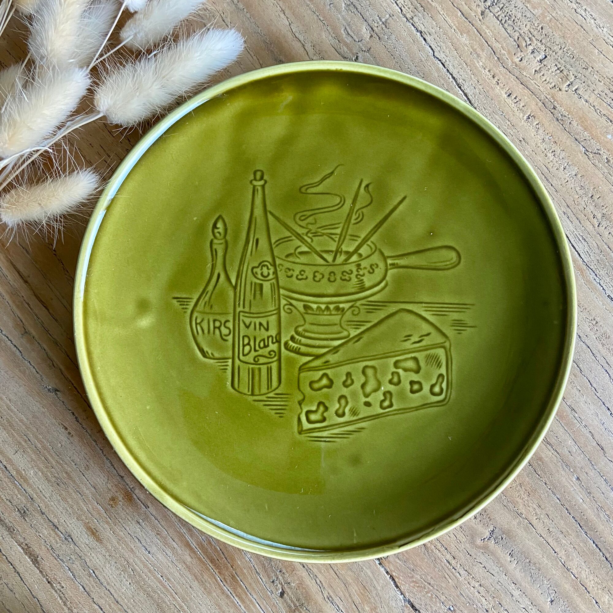 4 plates with Savoyard fondue Gien France