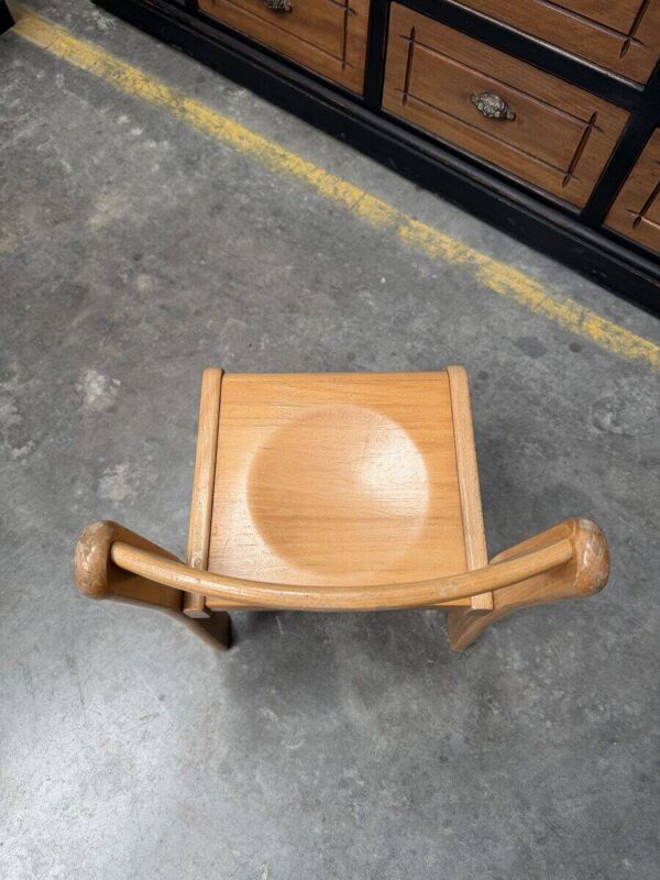 Suite de 5 chaises enfant années 60