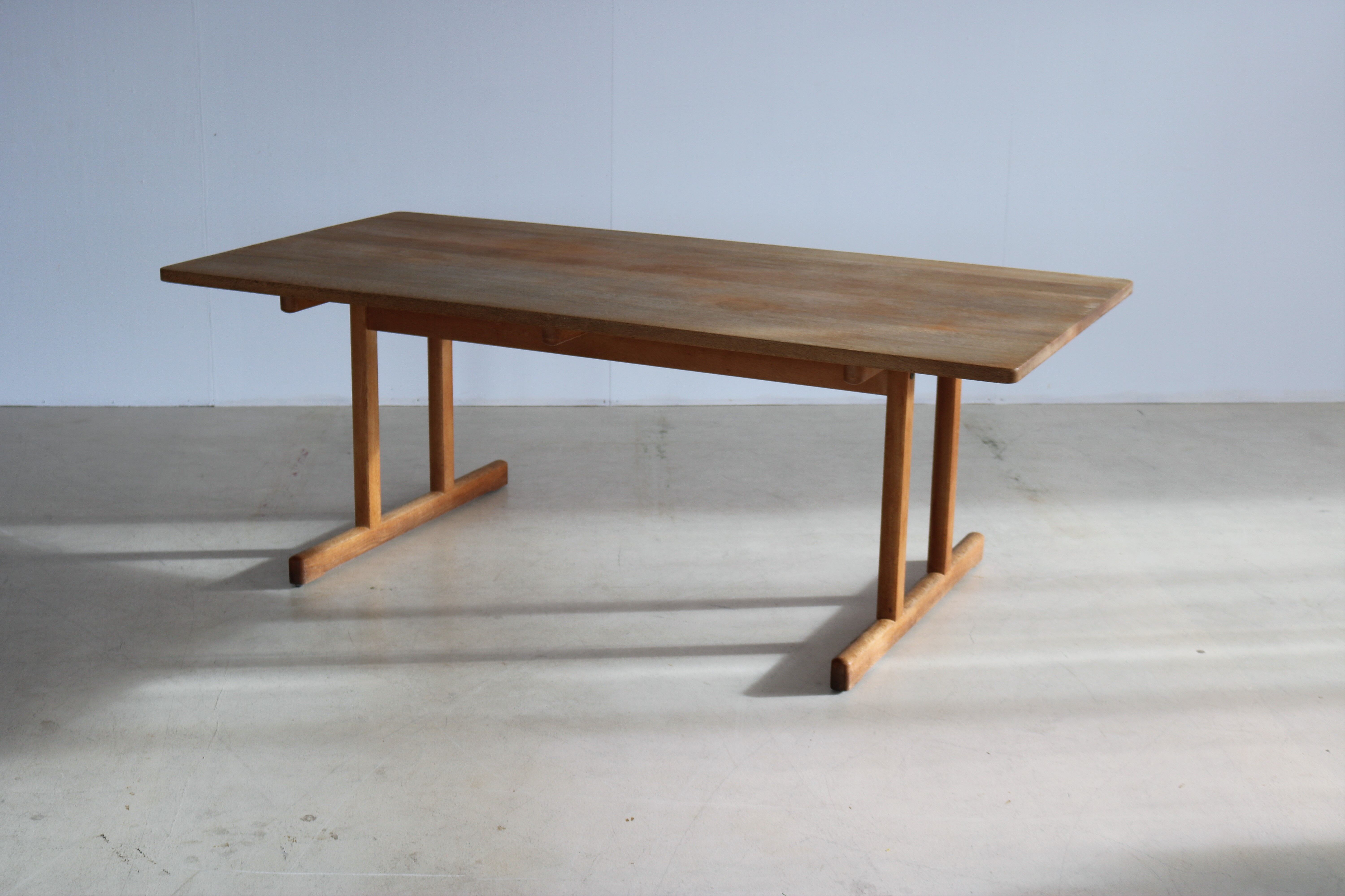 Borge Mogensen model 6286 oak dining table